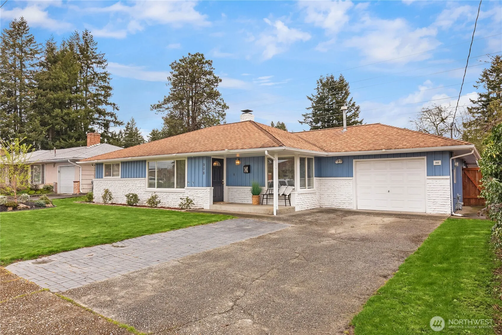 908 Lynnwood Avenue Ne, Renton