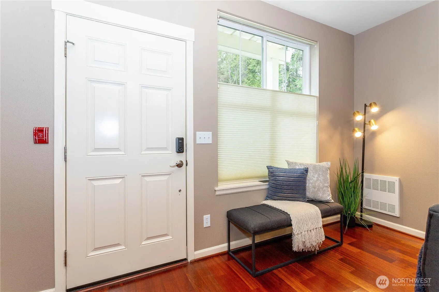 Property photo for 2012 Ne Katsura Street #a, Issaquah photo 3