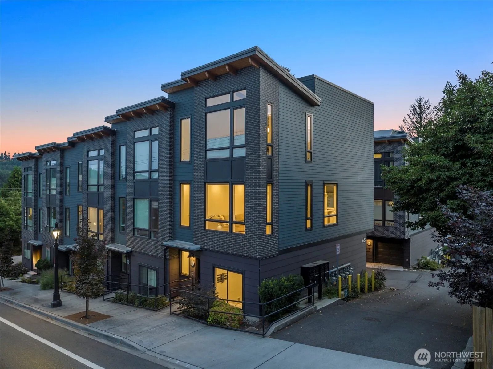 18513 104th Avenue Ne #1a, Bothell