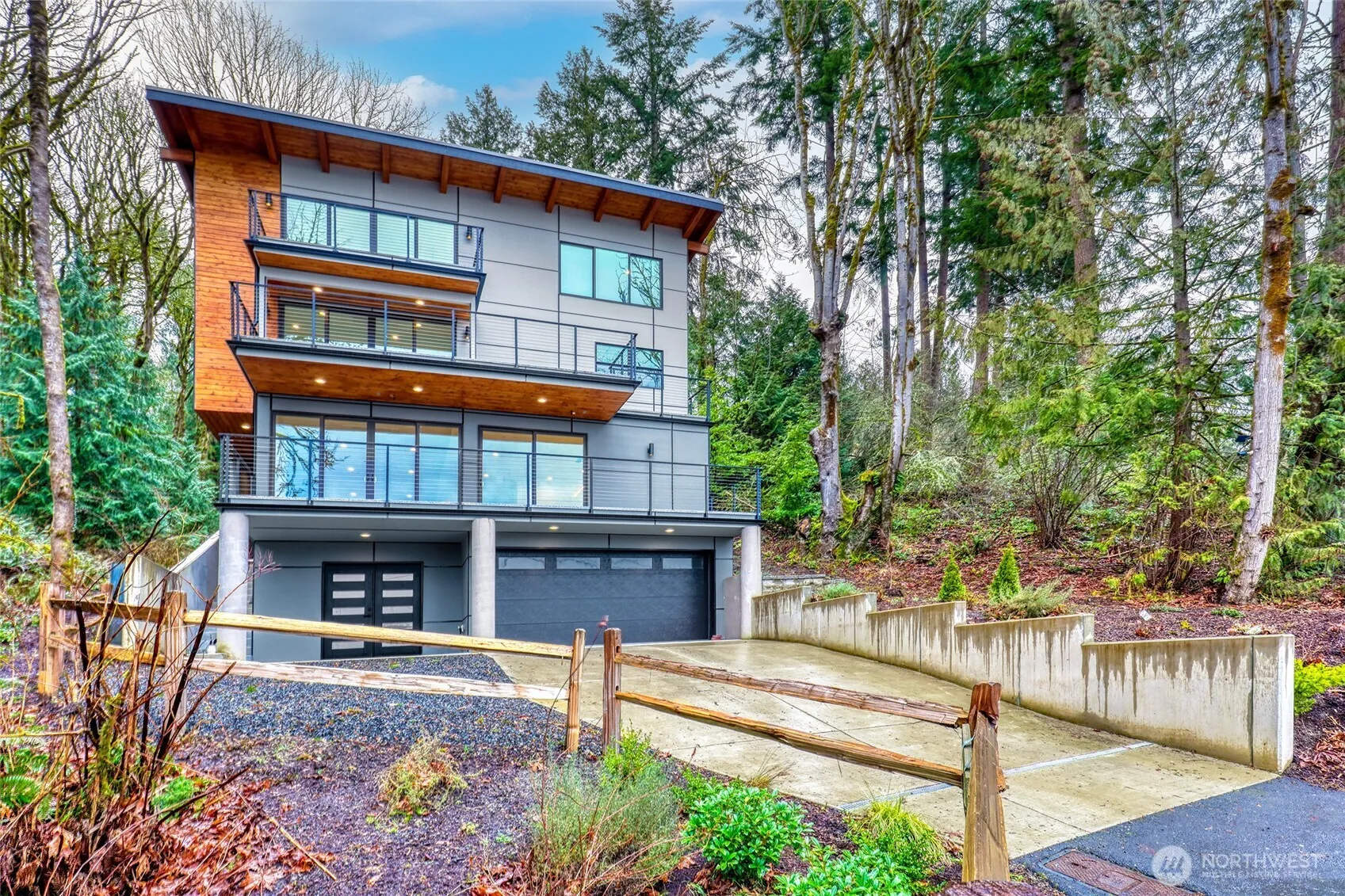 439 W Lake Sammamish Parkway Se, Bellevue