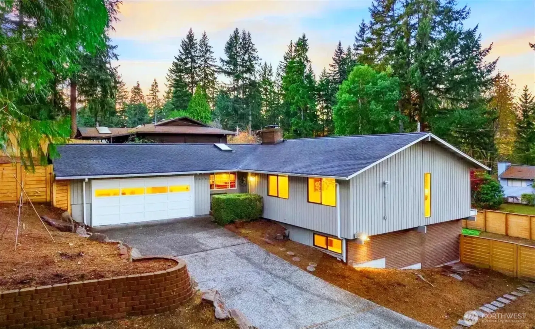 16183 Se 42nd Street, Bellevue