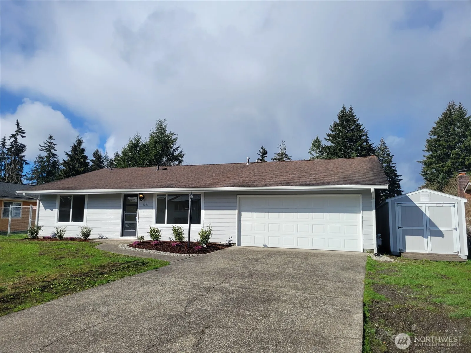 Property photo for 1321 Rhododendron Court Ne, Olympia photo 3