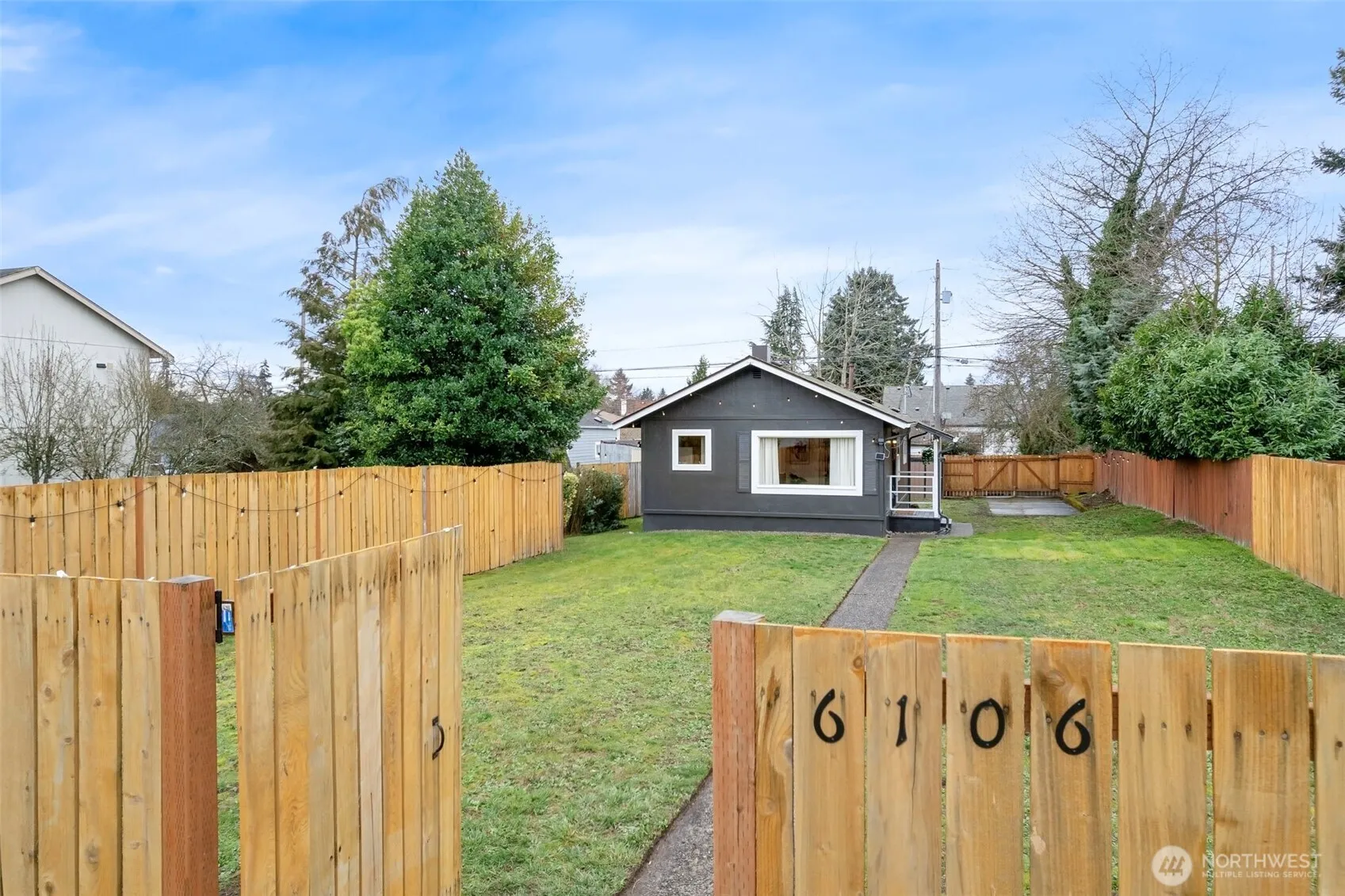 6106 S Thompson Avenue , Tacoma, Wa 98408