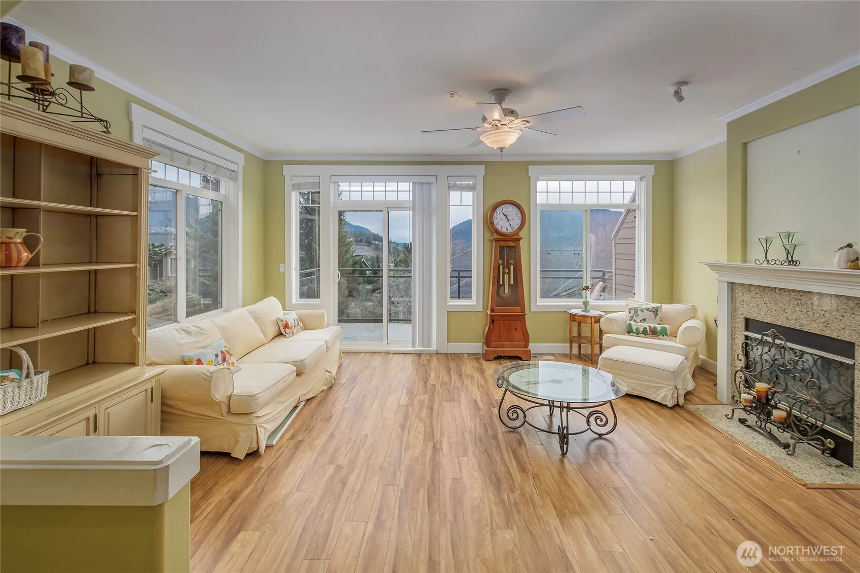 Property photo for 23300 Se Black Nugget Road #d4, Issaquah photo 2