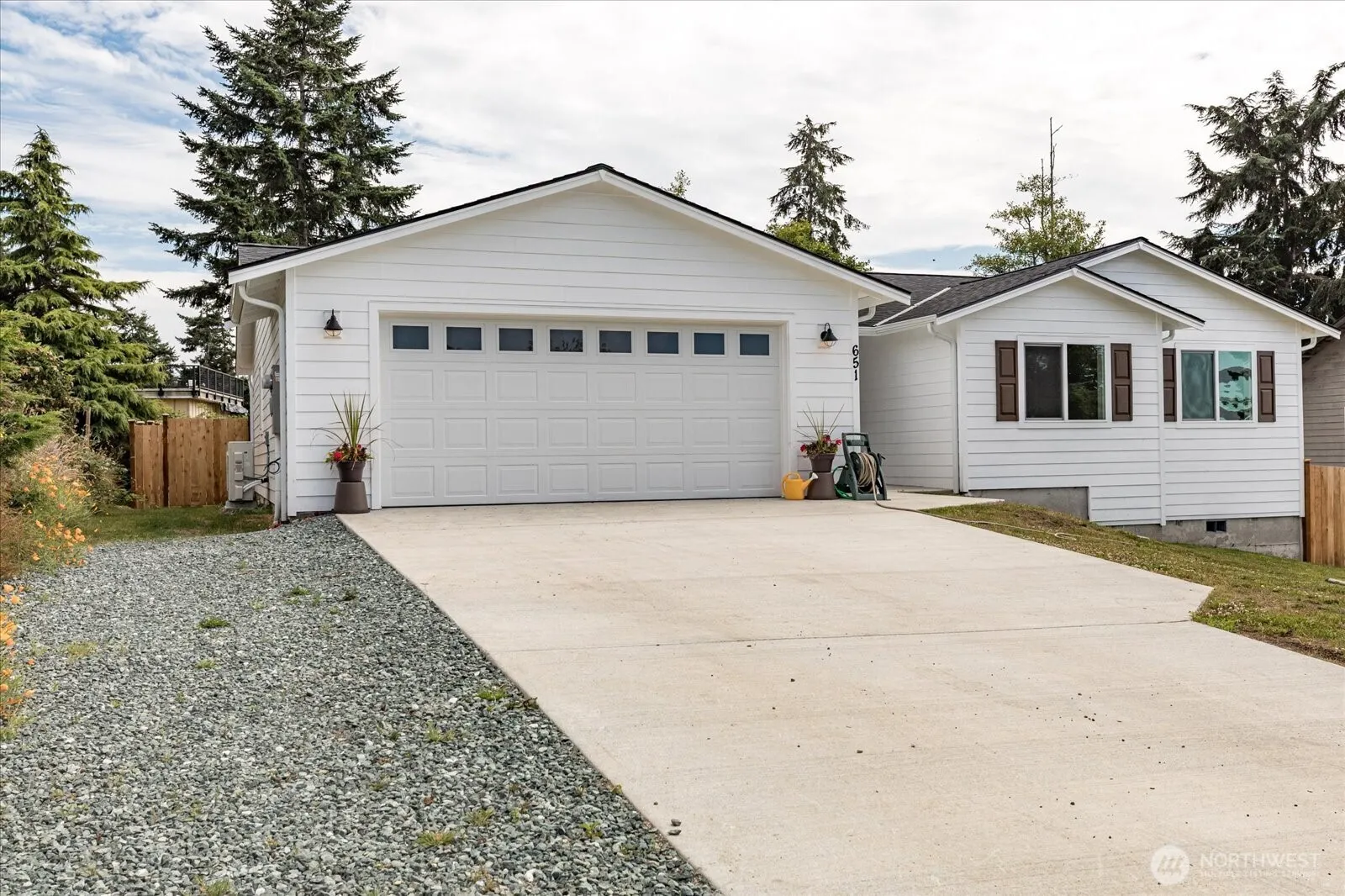 Property photo for 651 Cranberry Drive, Oak Harbor photo 2