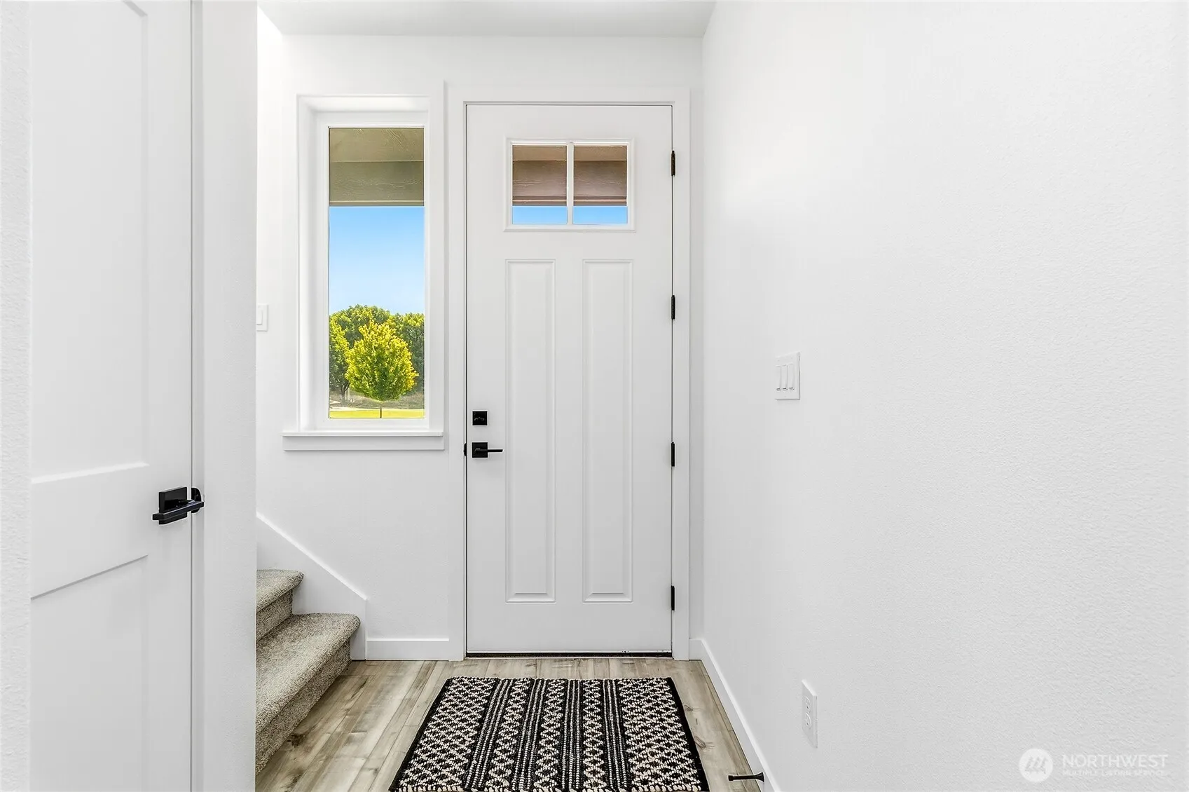 Property photo for 1021 Se Garrison Village Way, College Place photo 2