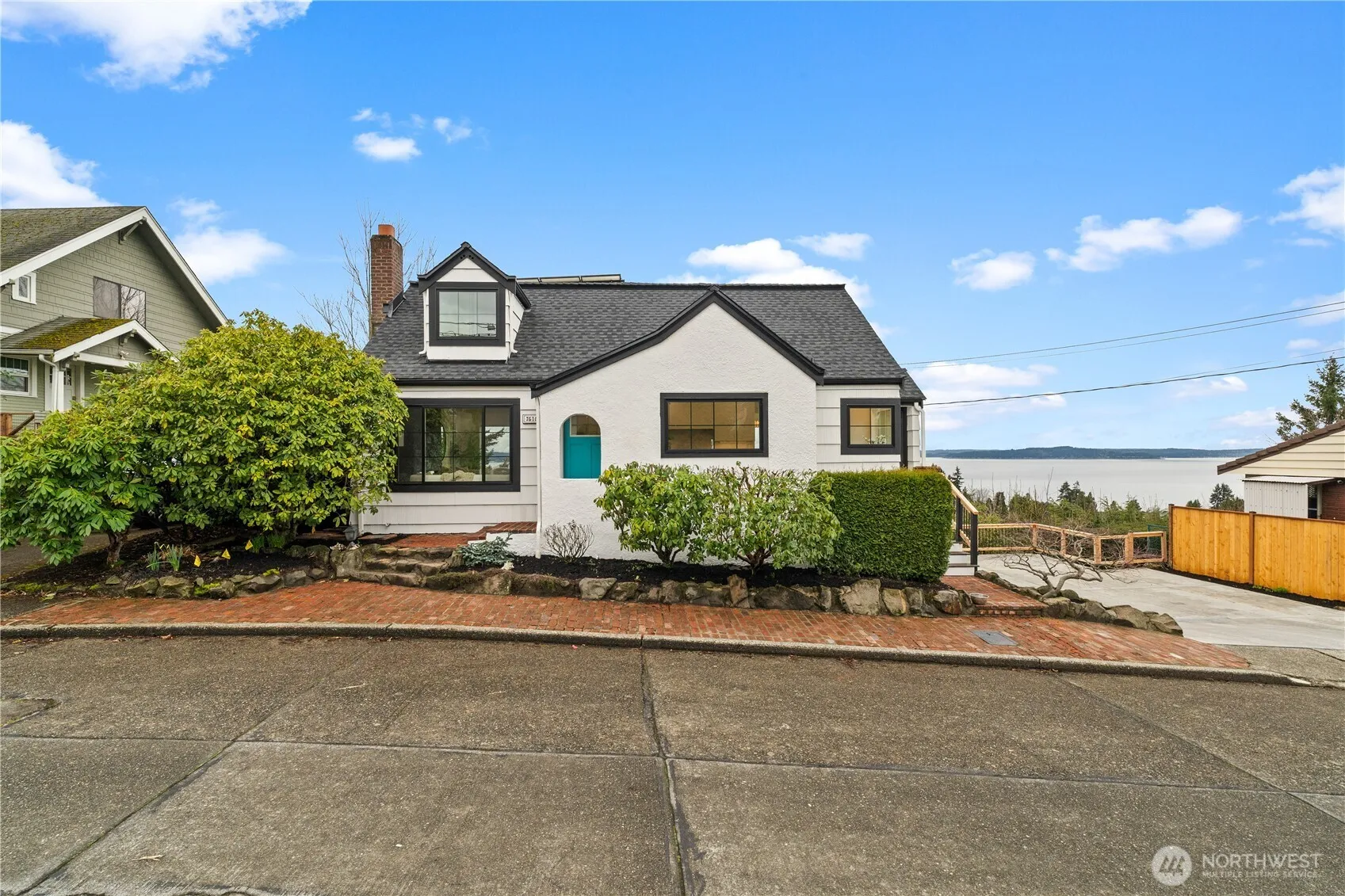 7515 44th Avenue Sw, Seattle