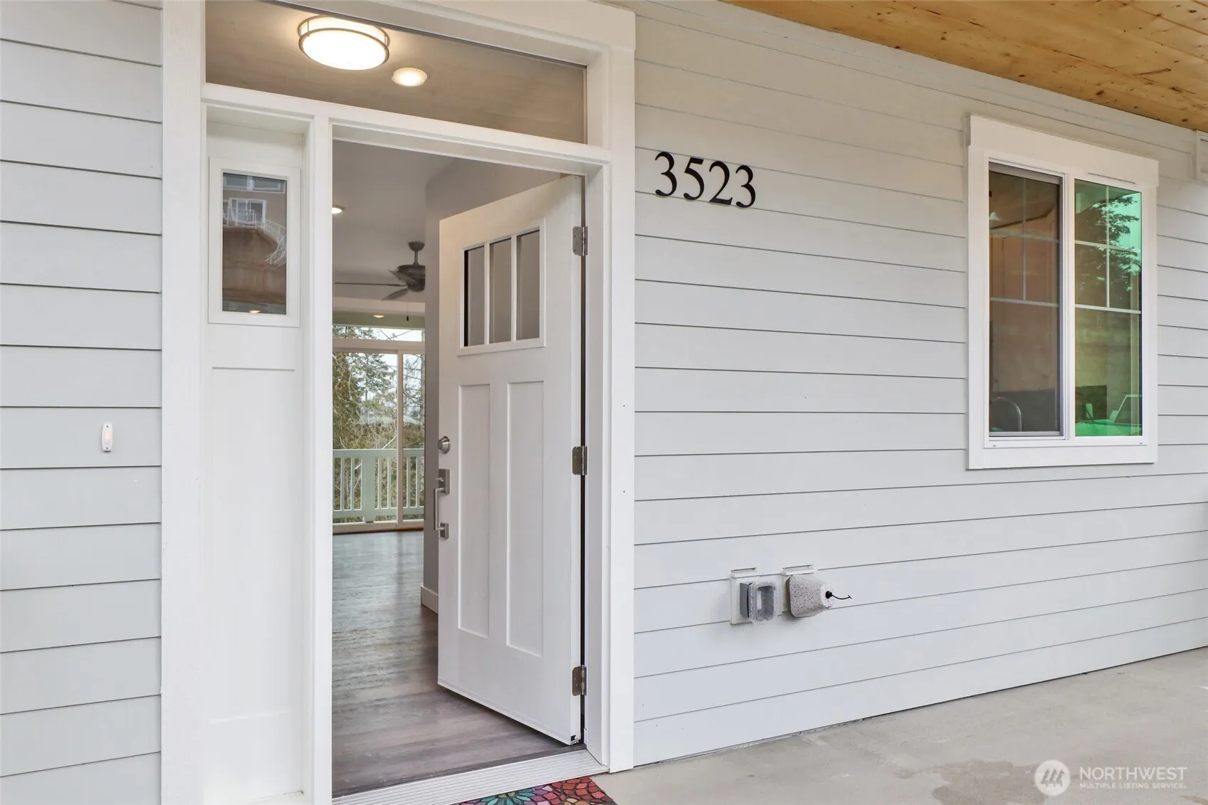 Property photo for 3523 Sussex Drive, Bellingham photo 2