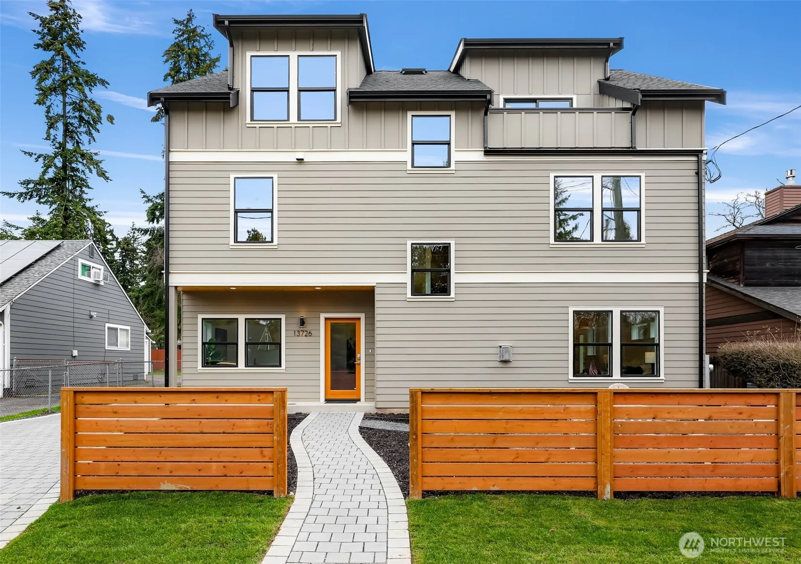 13726 Densmore Avenue N, Seattle