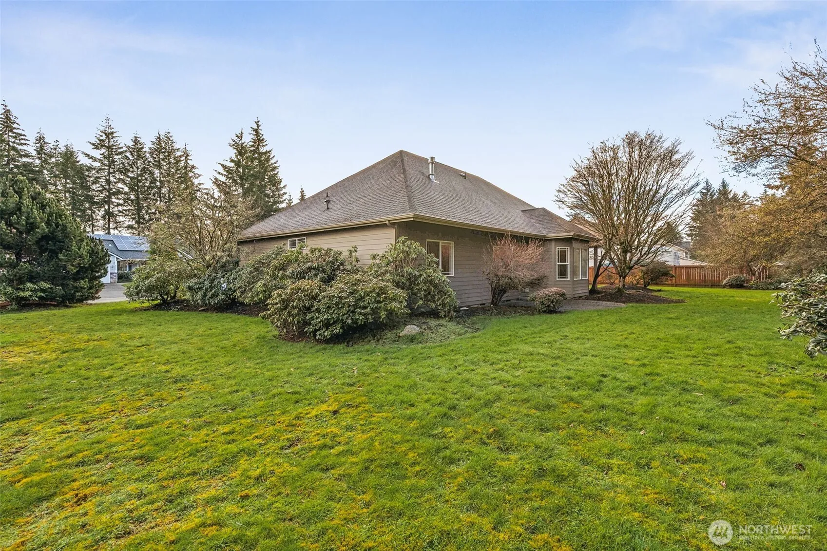 Property photo for 6719 Prairie Ridge Drive Ne, Olympia photo 4