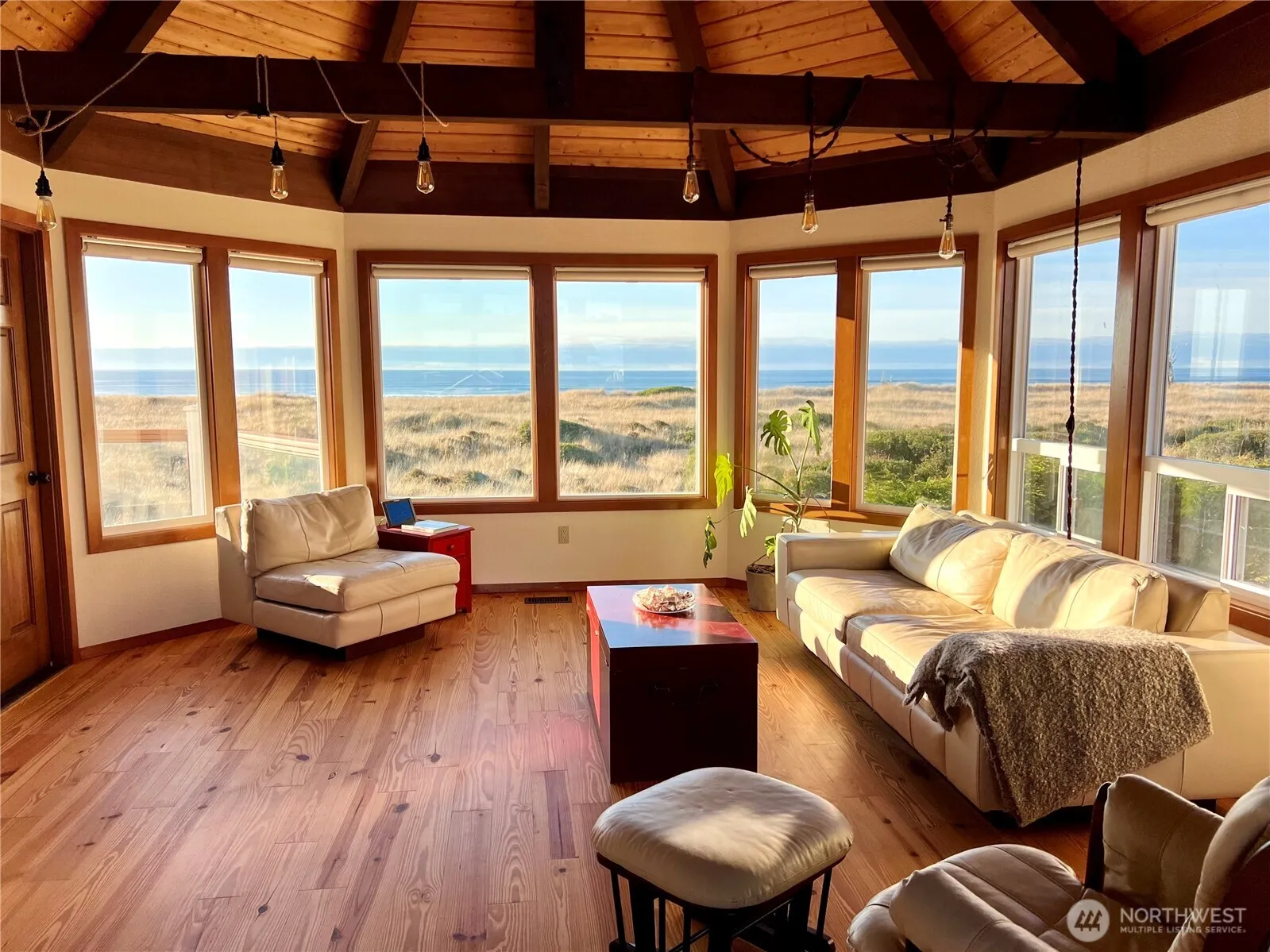 Property photo for 1213 Ocean Shores Boulevard Sw, Ocean Shores