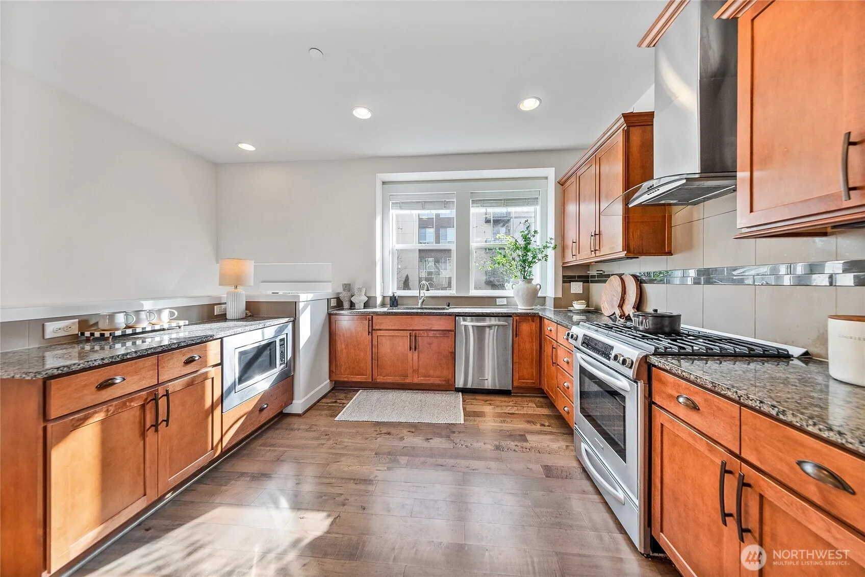 Property photo for 1057 10th Avenue Ne #2.5, Issaquah photo 5