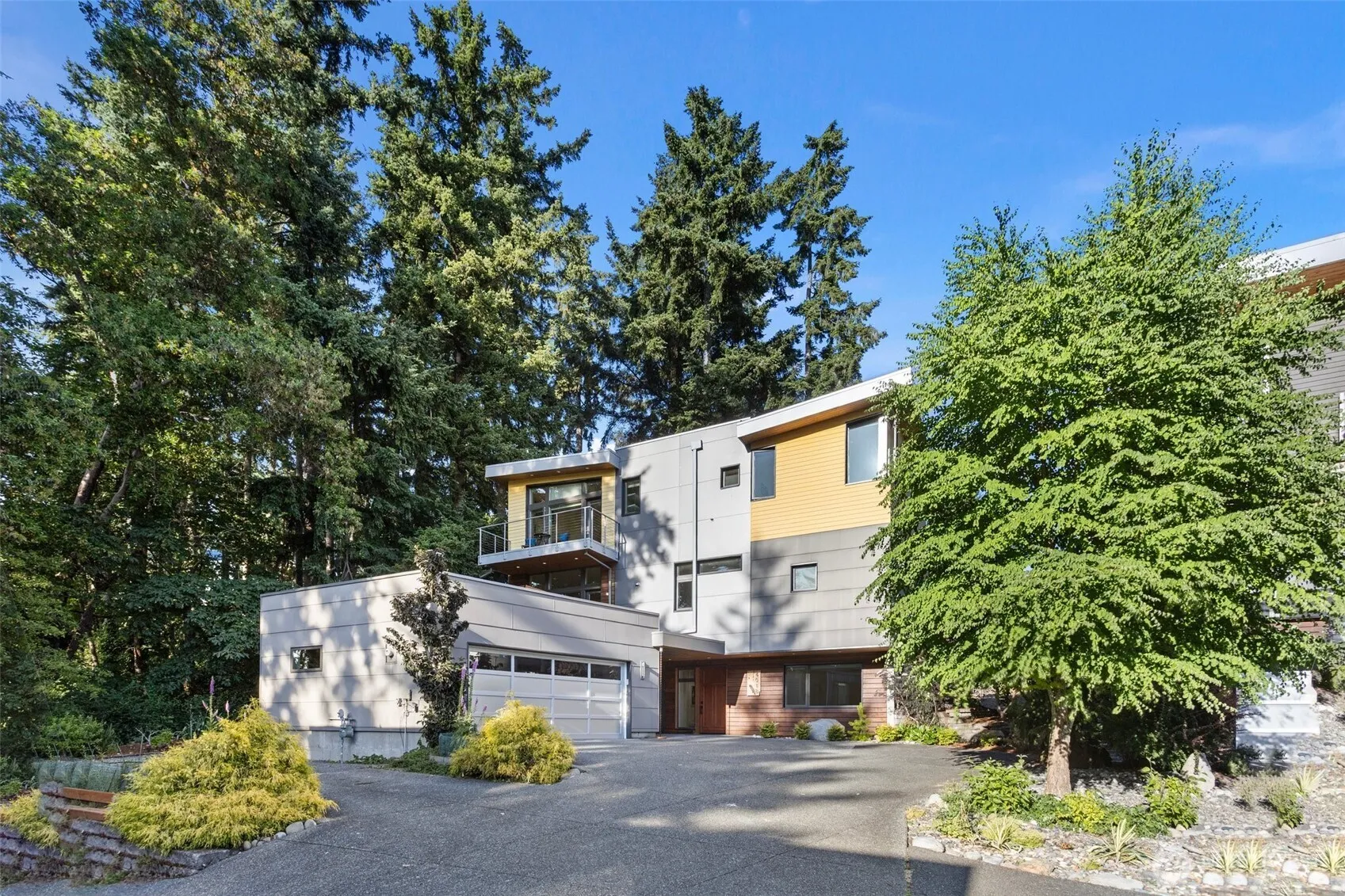 Property photo for 4018 131st Place Se, Bellevue photo 3