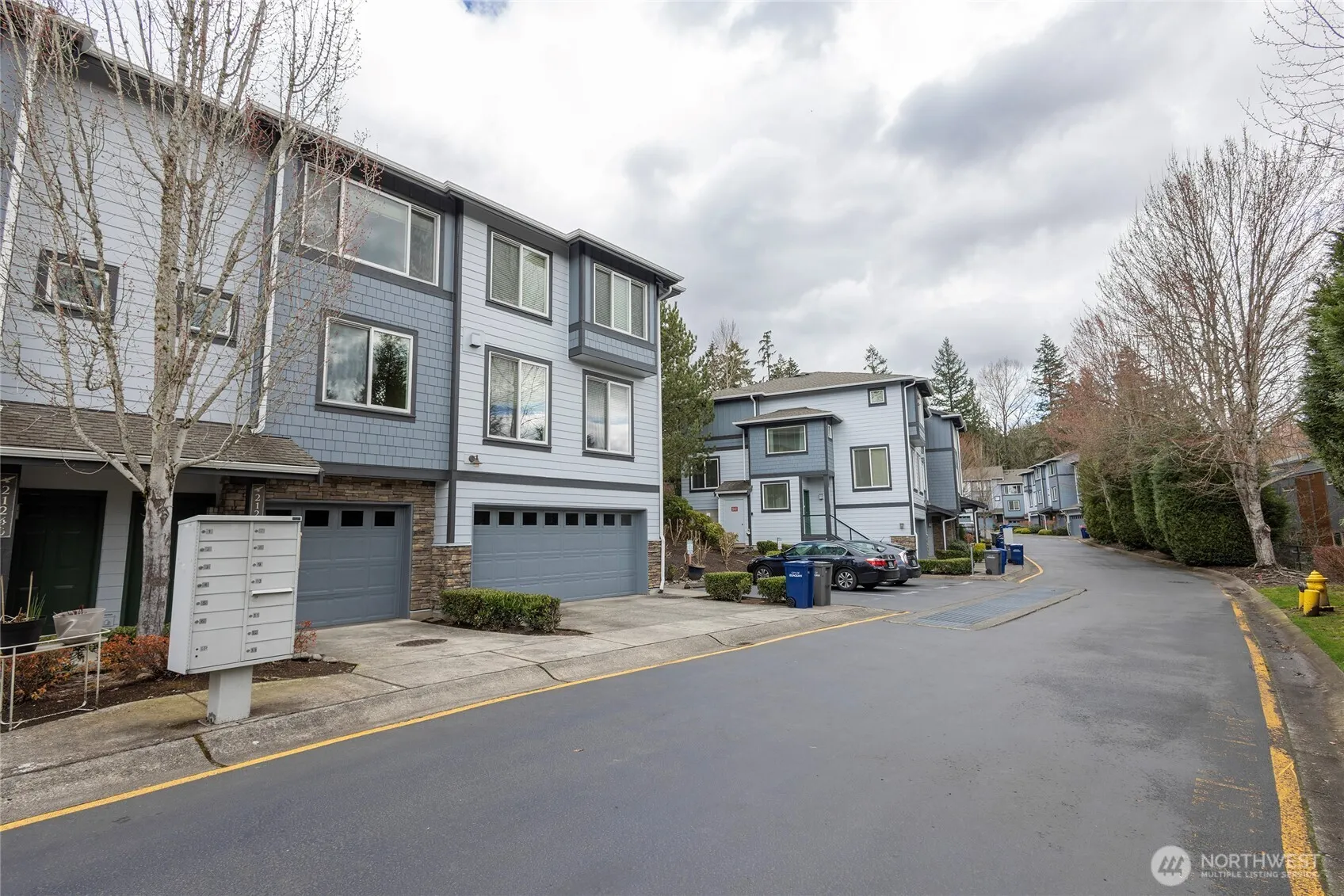 Property photo for 21244 Se 42nd Lane, Issaquah photo 3