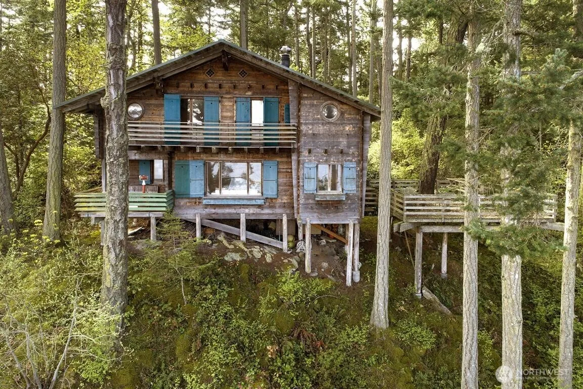 Property photo for 23 Brown Island, Brown Island