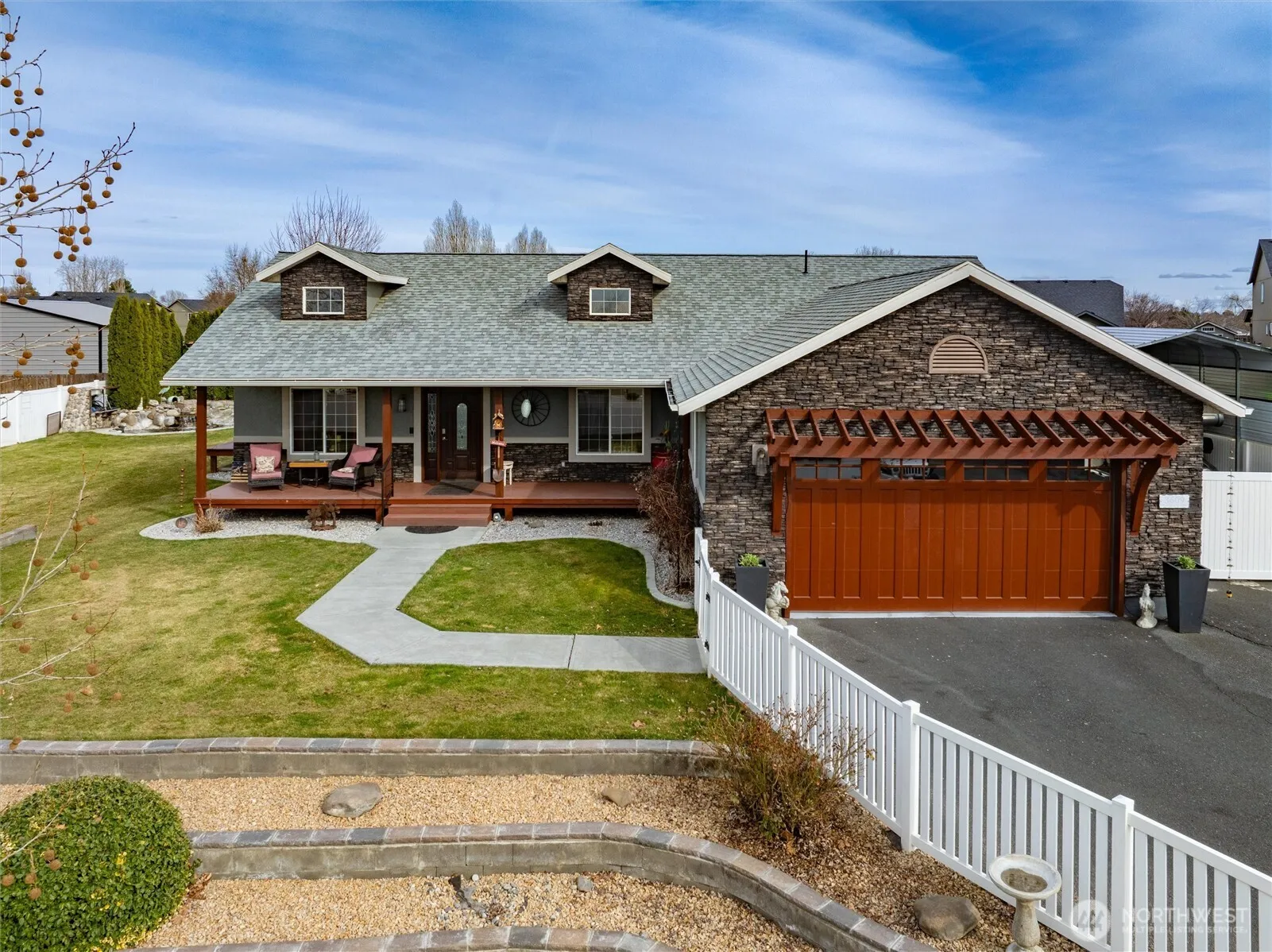 Property photo for 3609 Lakeshore Drive, Moses Lake photo 3