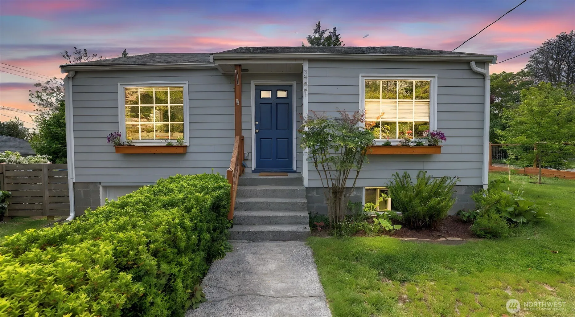 Property photo for 3221 Sw Kenyon Street, Seattle