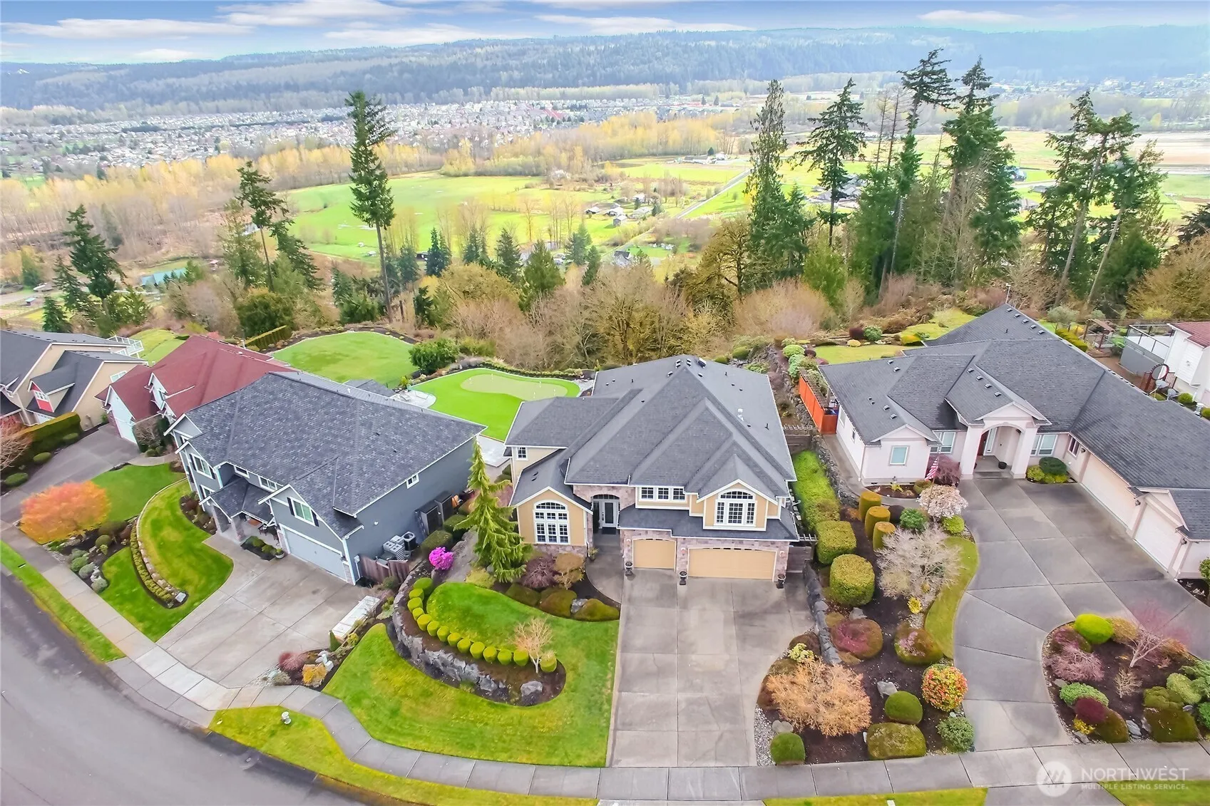 Property photo for 17021 140th Avenue E, Puyallup