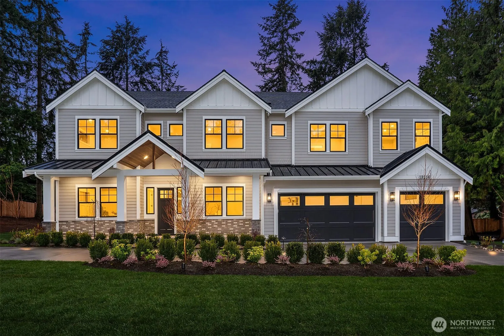 13216 Ne 54th Place, Bellevue