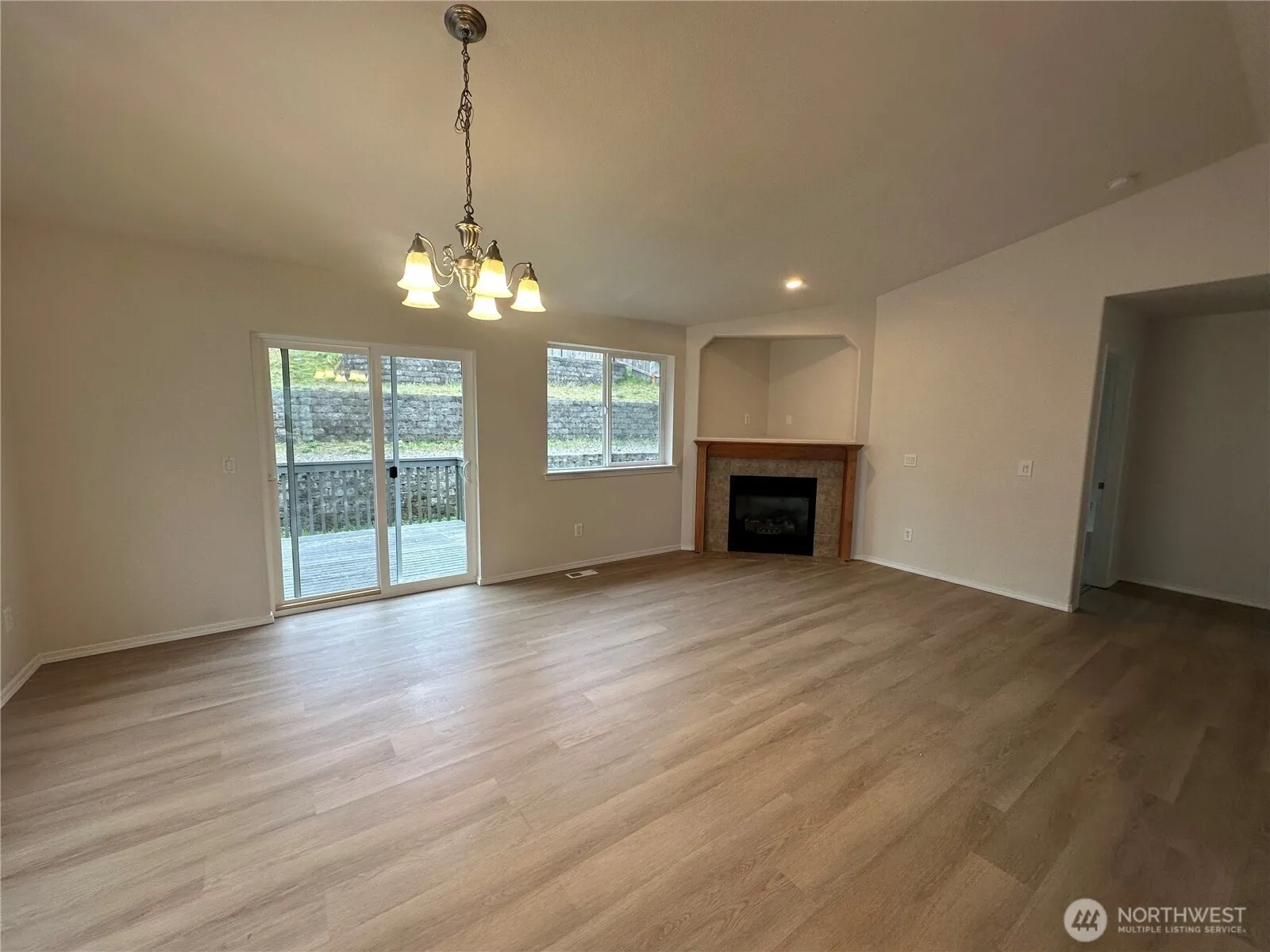 Property photo for 18829 23rd Avenue Ct E, Tacoma photo 3