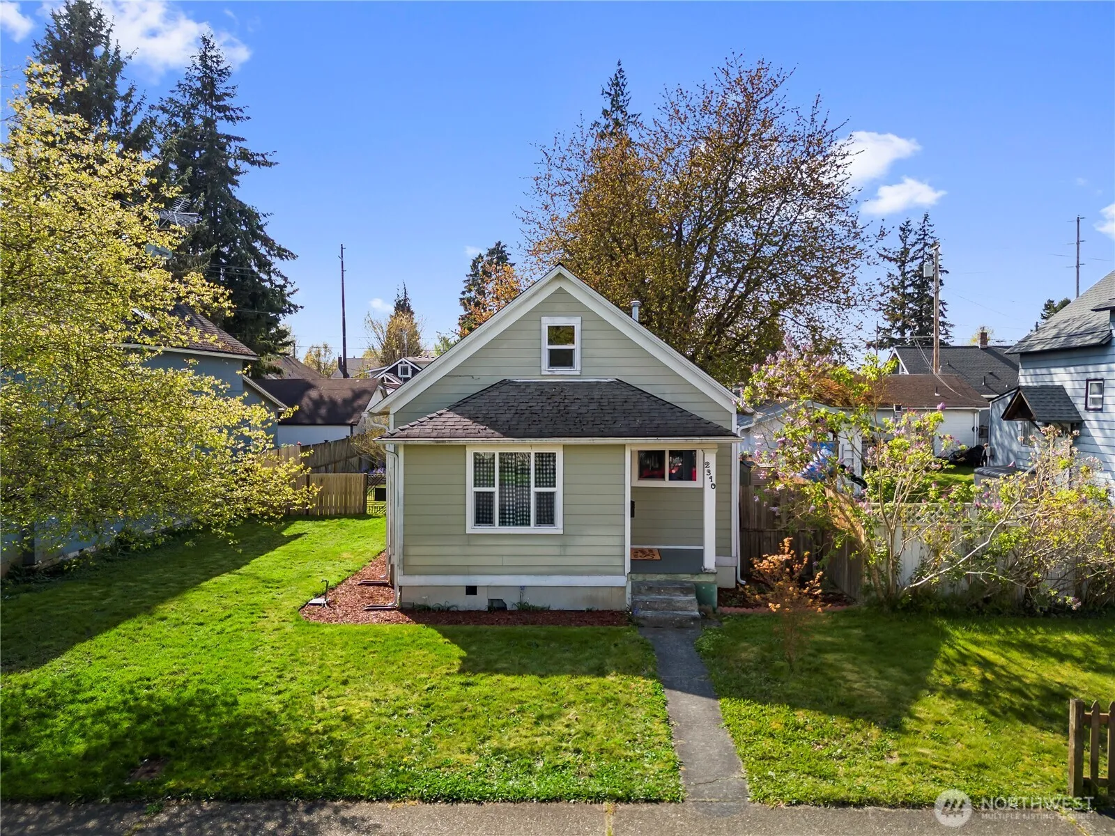 2310 Maple Street, Everett