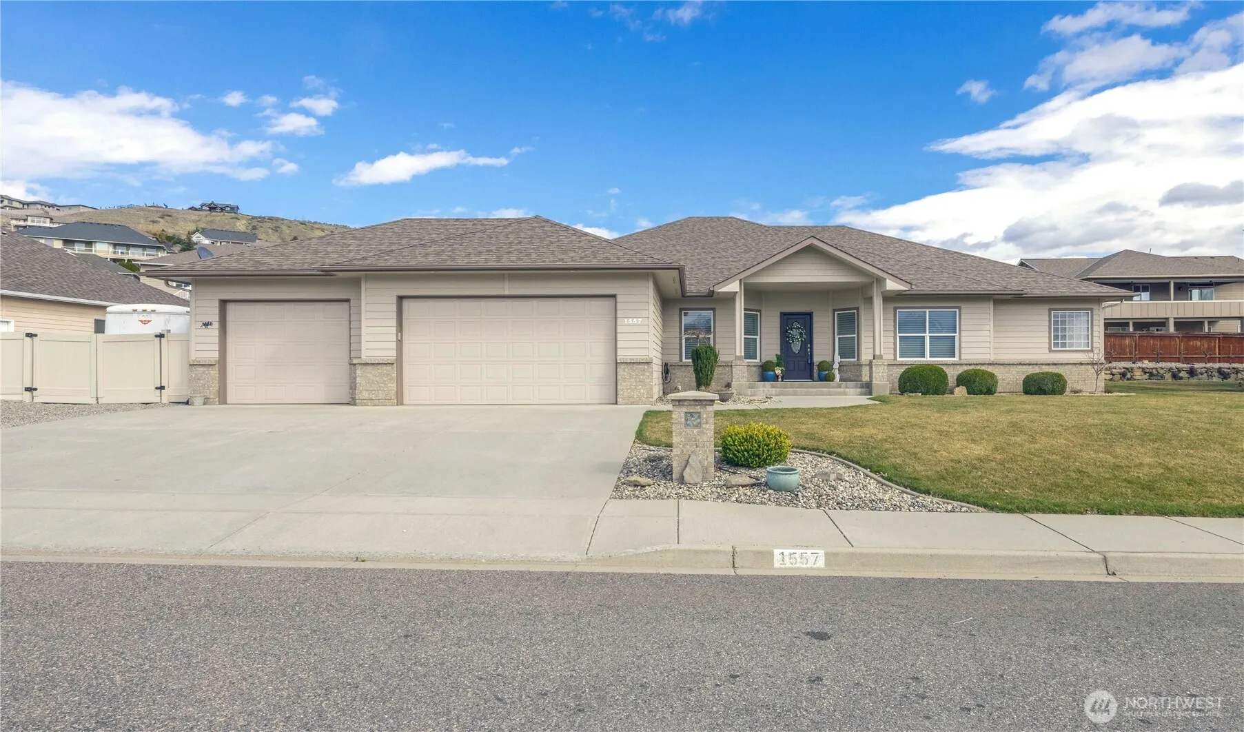 Property photo for 1557 Harrington Lane, East Wenatchee