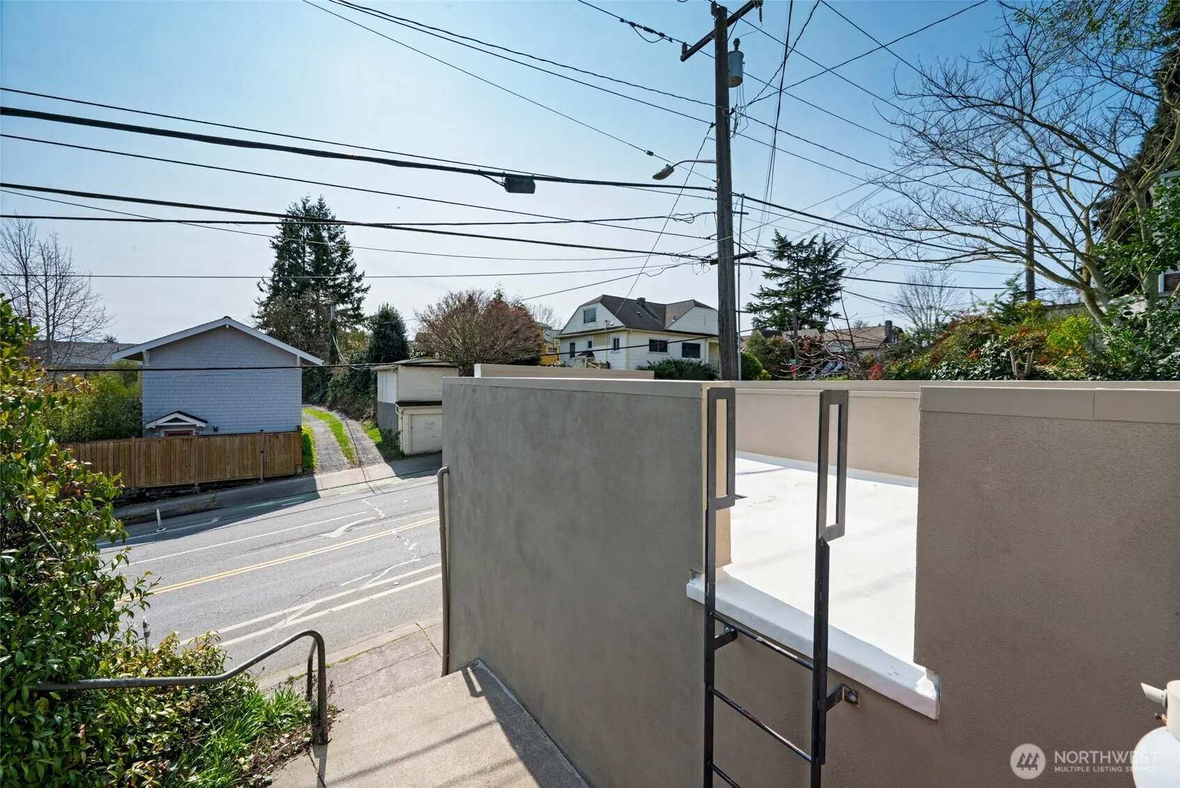 Property photo for 1908 Ne 65th Street, Seattle photo 3