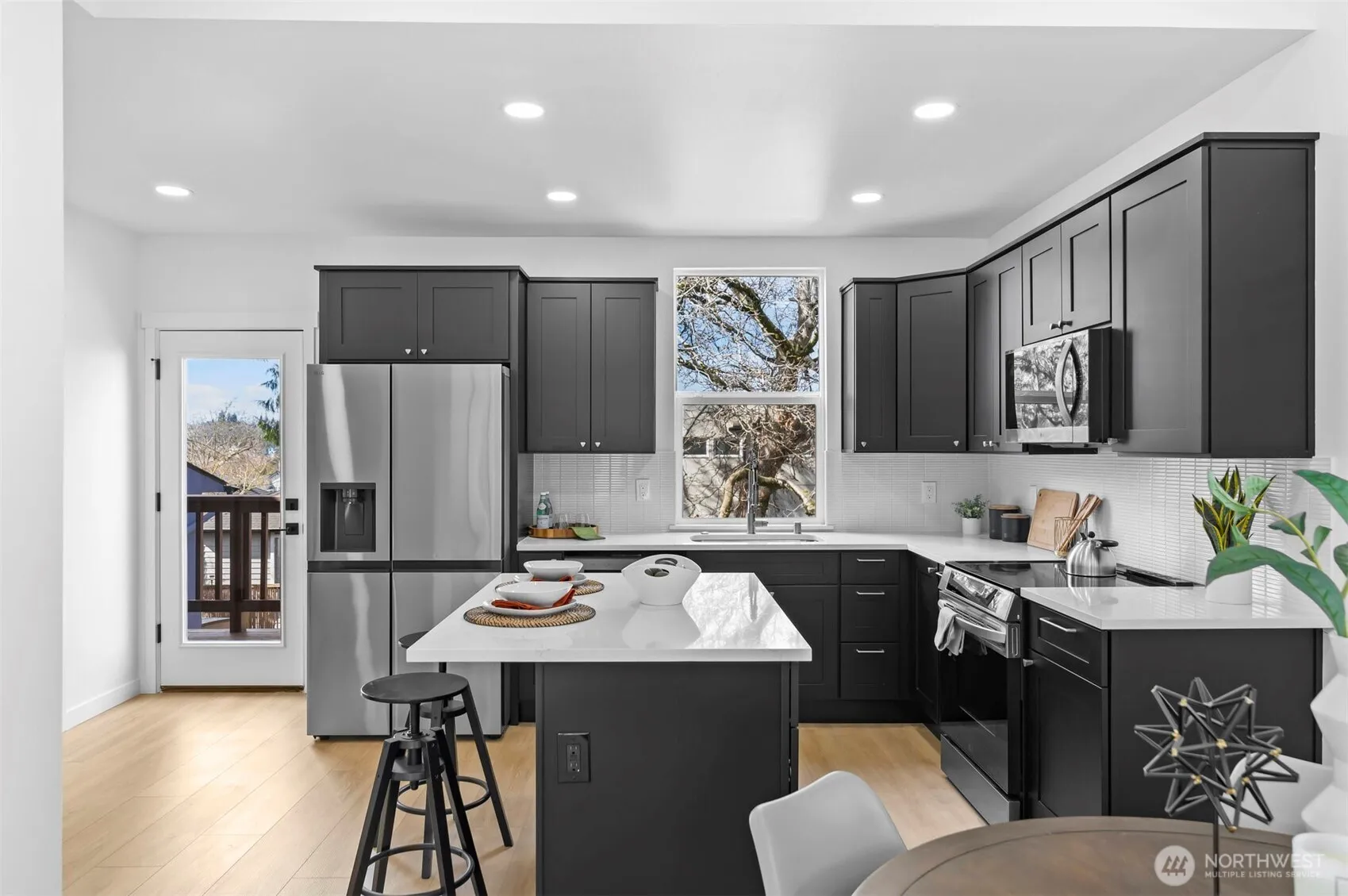 Property photo for 1311 Yakima Avenue S, Seattle photo 4