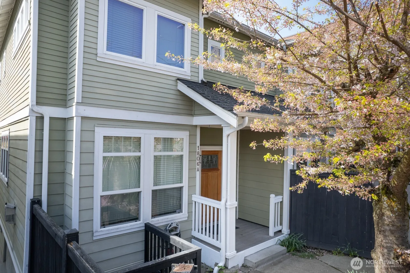 Property photo for 1806 15th Avenue #a, Seattle