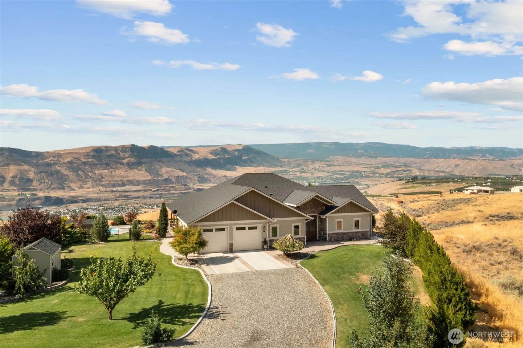 Property photo for 44 Sageland Road, East Wenatchee photo 5