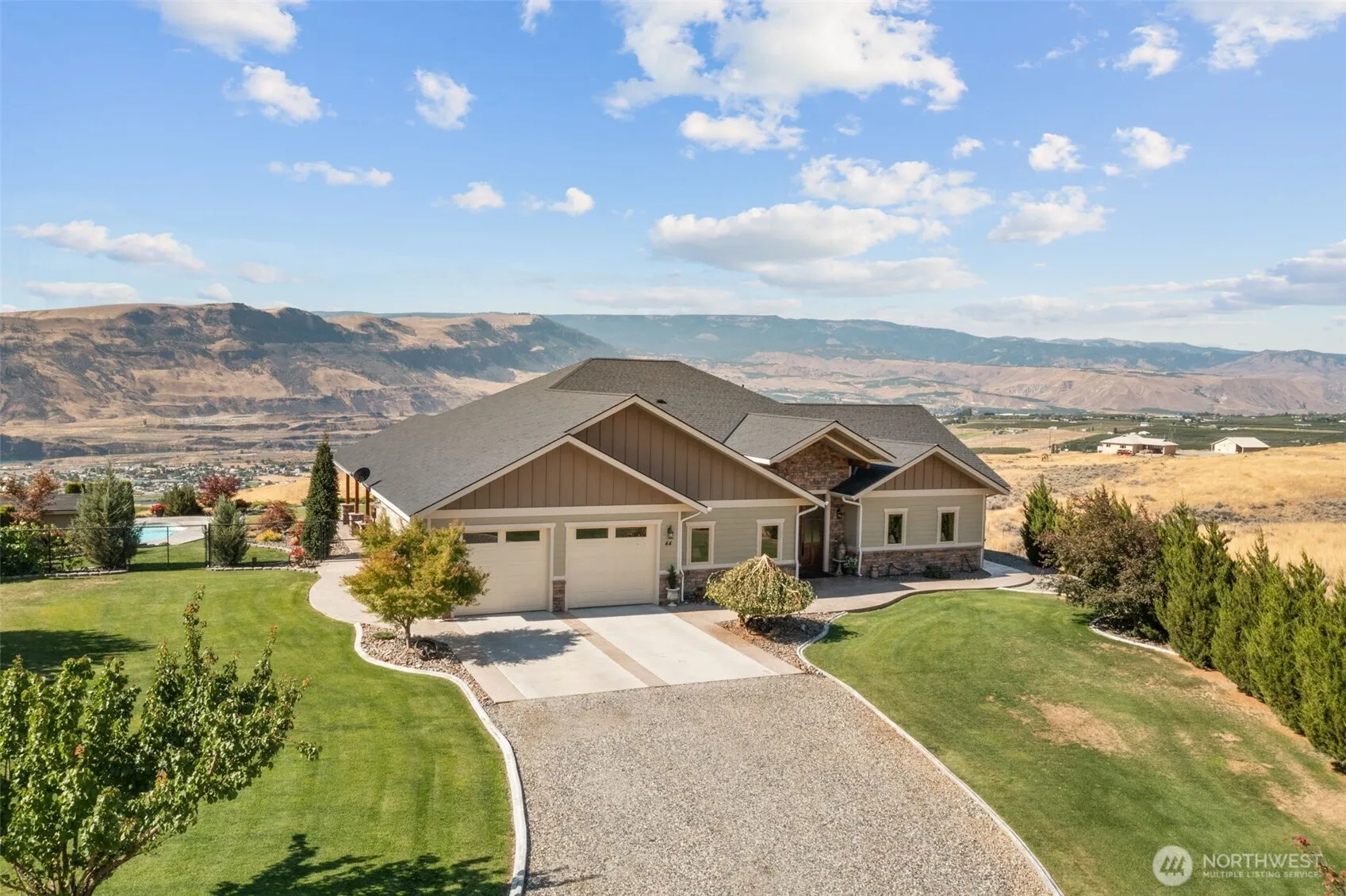 Property photo for 44 Sageland Road, East Wenatchee photo 3