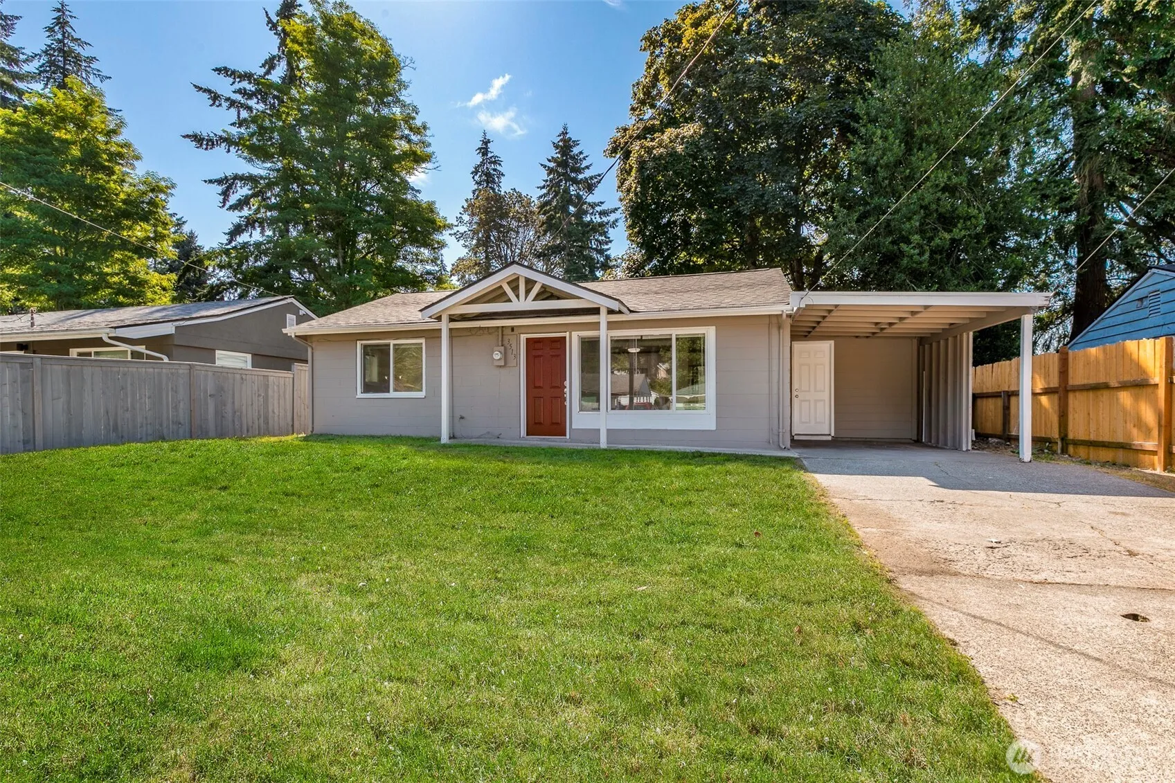 3513 Ne 7th Place, Renton