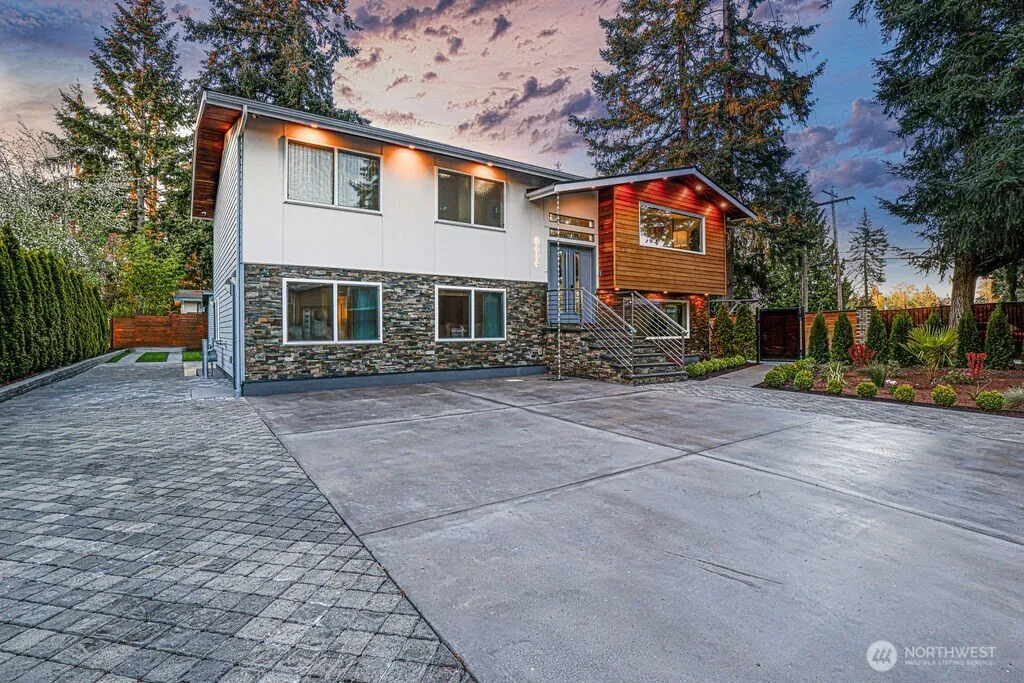 8634 Ne 132nd Place, Kirkland
