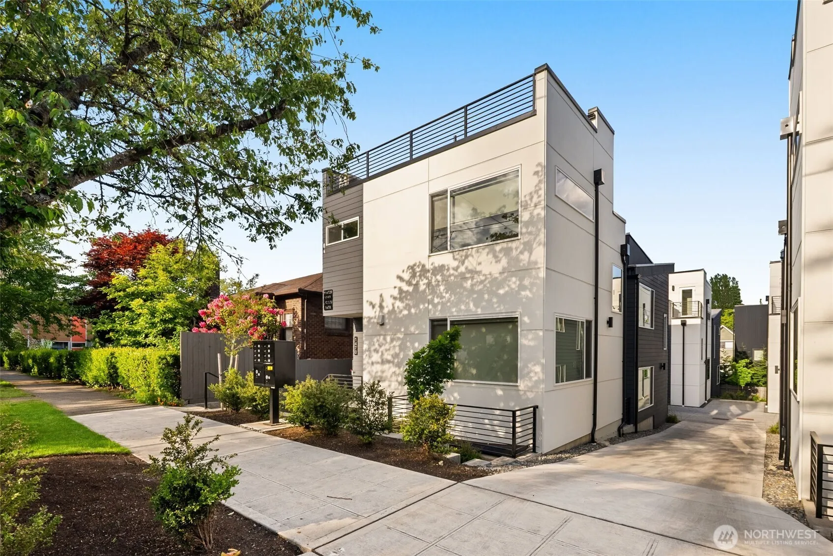 Property photo for 1466 B 21st Avenue, Seattle