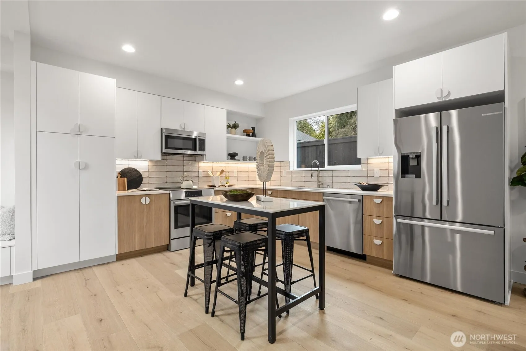 Property photo for 3108 Ne 75th Street, Seattle photo 5