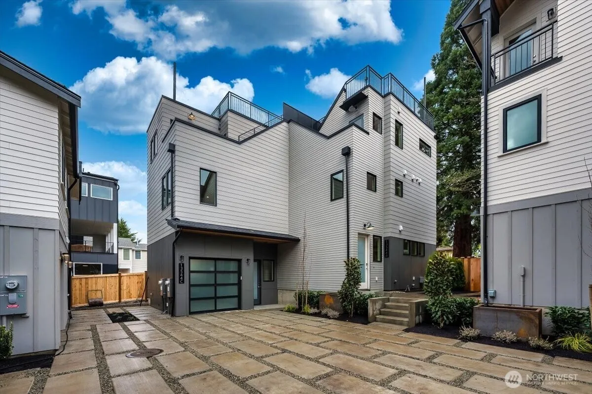 13544 39th Avenue Ne #c, Seattle