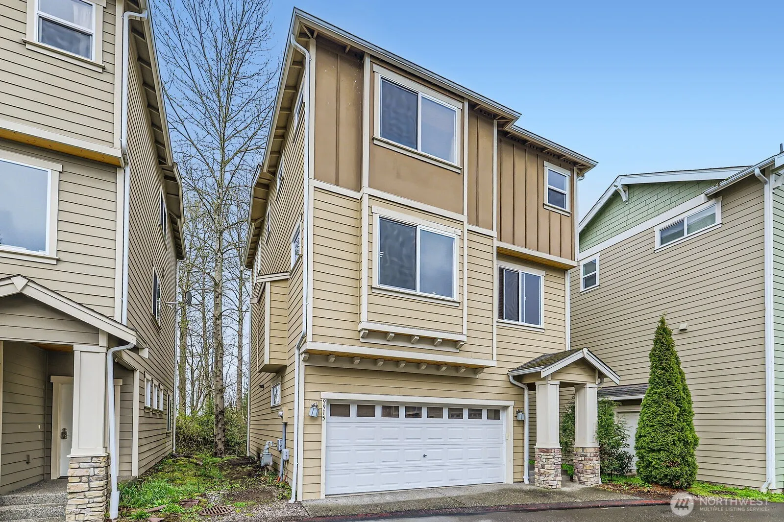 9915 1st Place W #12, Everett
