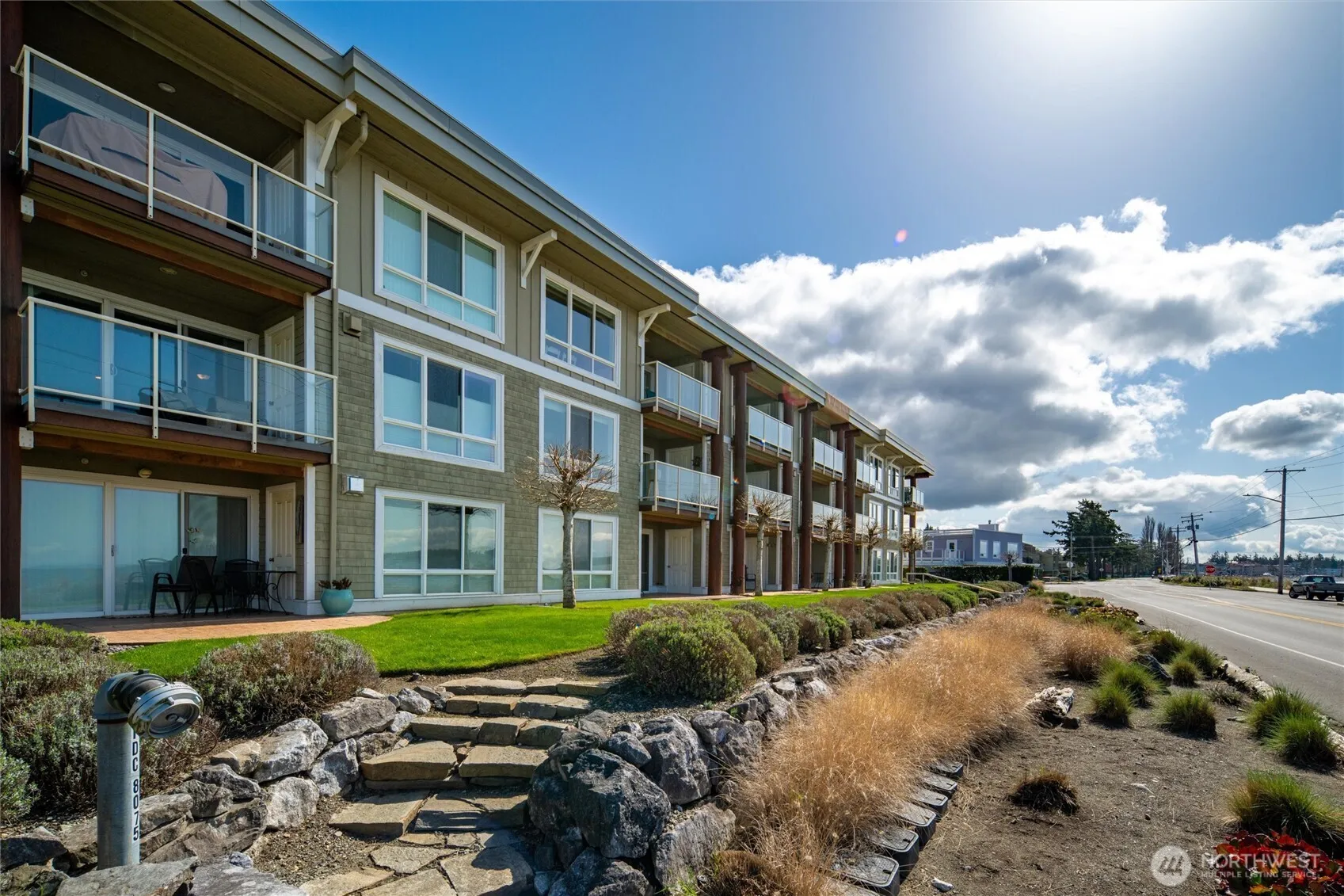 8075 Harborview Road #305, Blaine