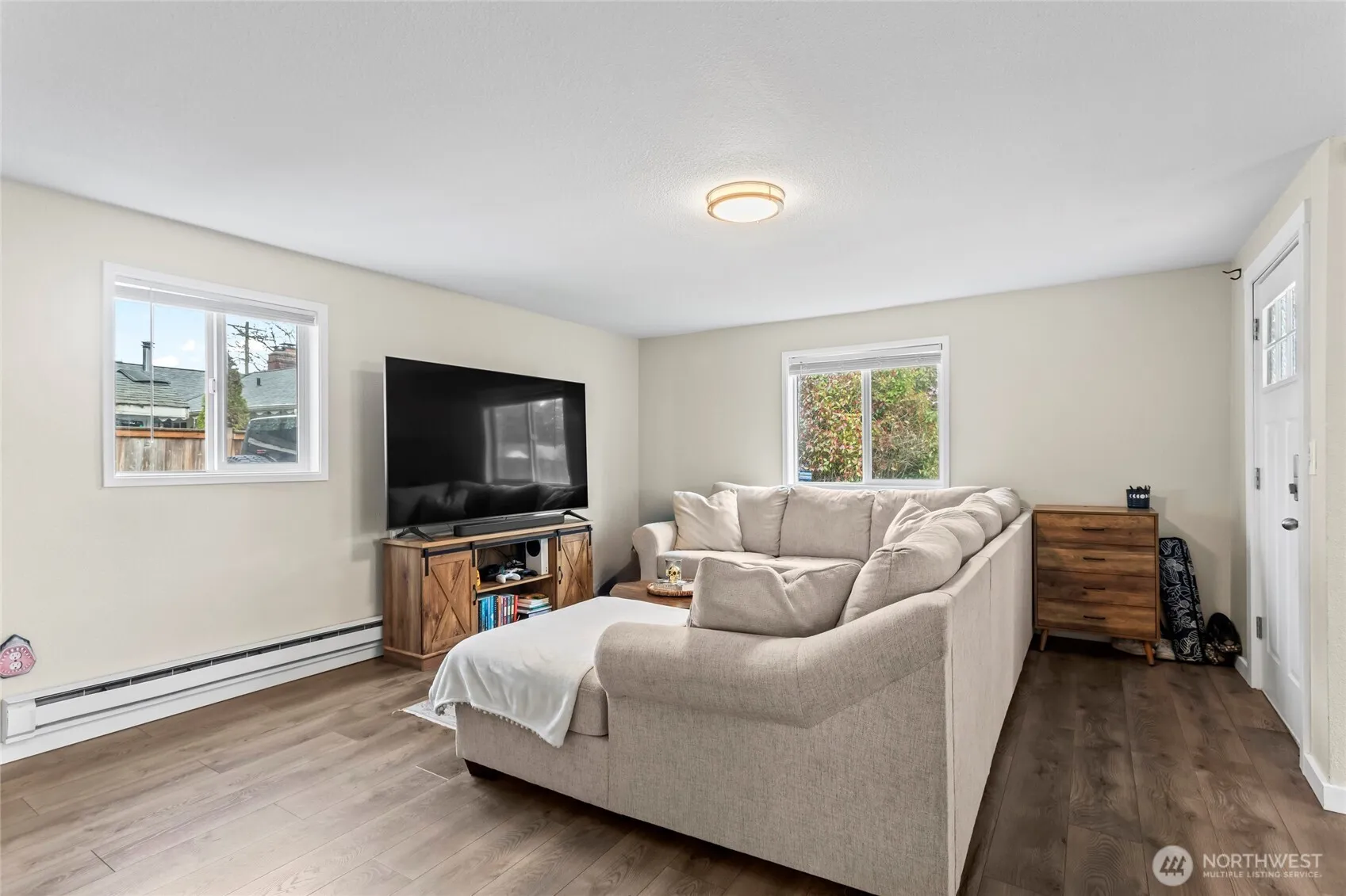 Property photo for 6420 Lake Grove Street Sw, Lakewood photo 4