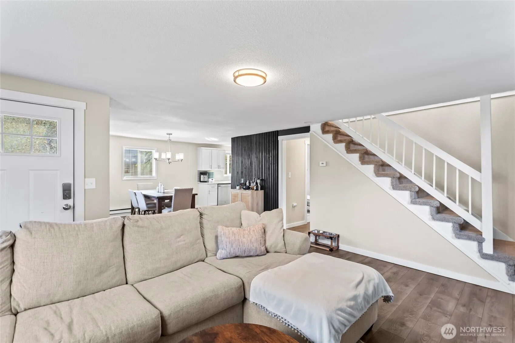Property photo for 6420 Lake Grove Street Sw, Lakewood photo 5