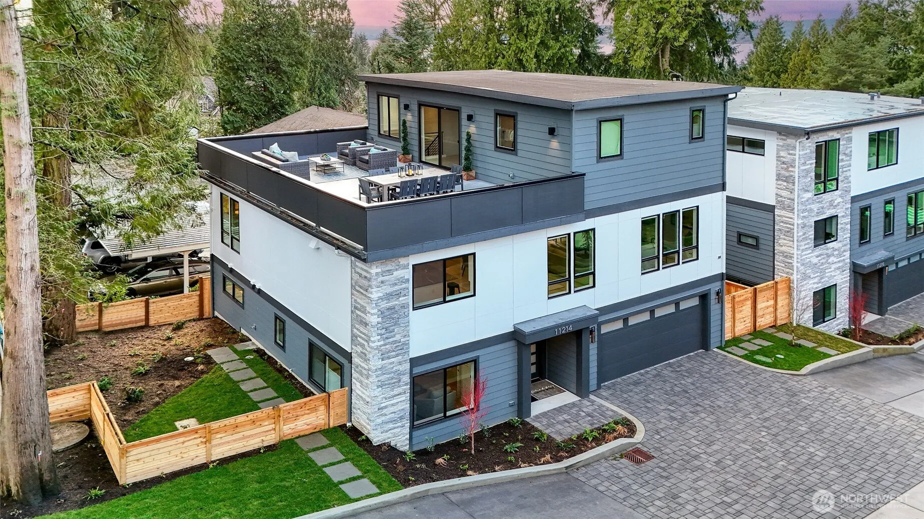 11214 Ne 67th Street, Kirkland