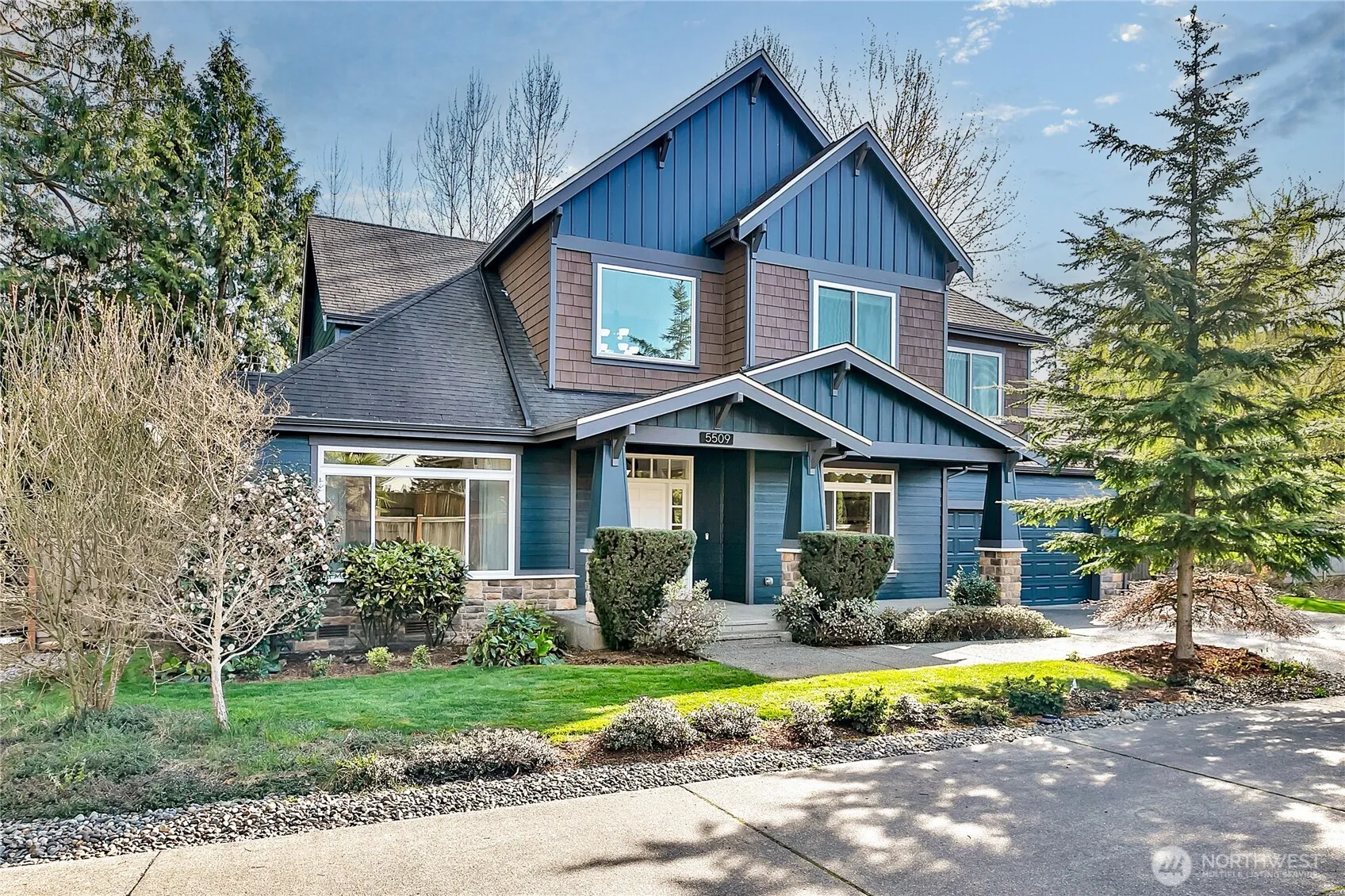 5509 Ne 1st Circle, Renton