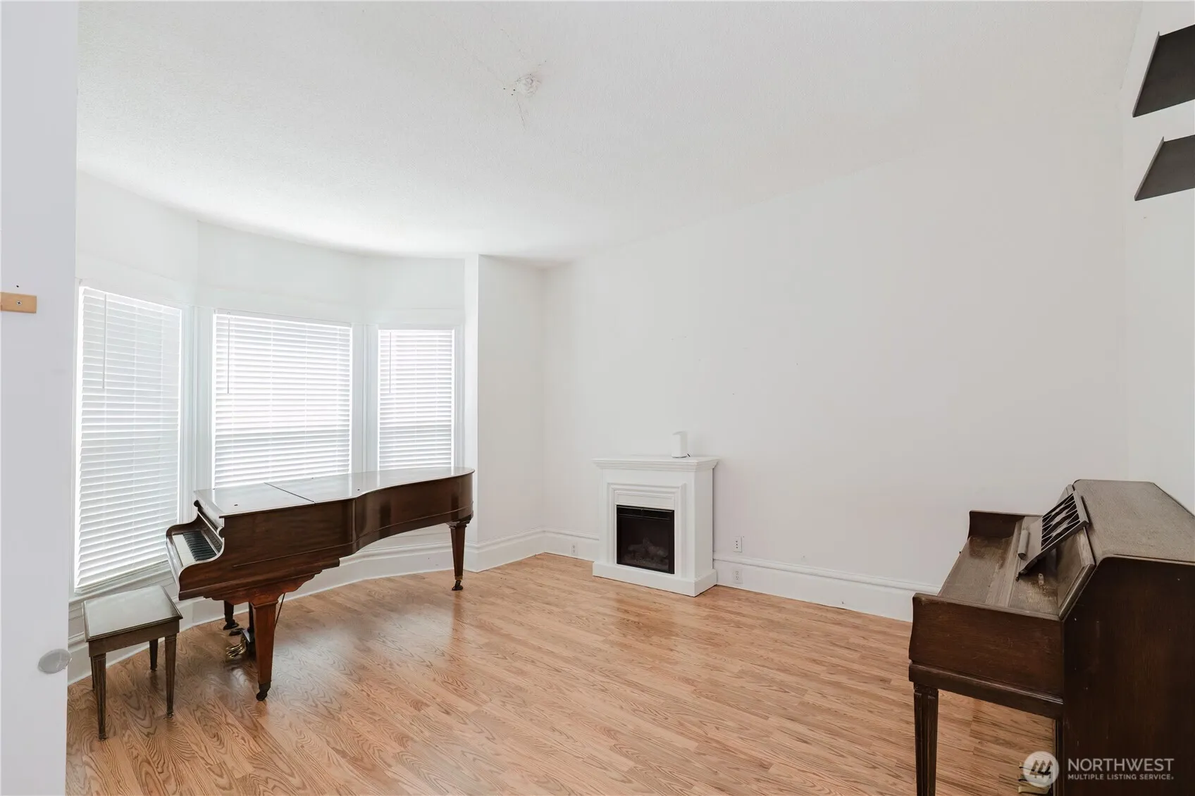 Property photo for 3004 Porter Street, Bremerton photo 5
