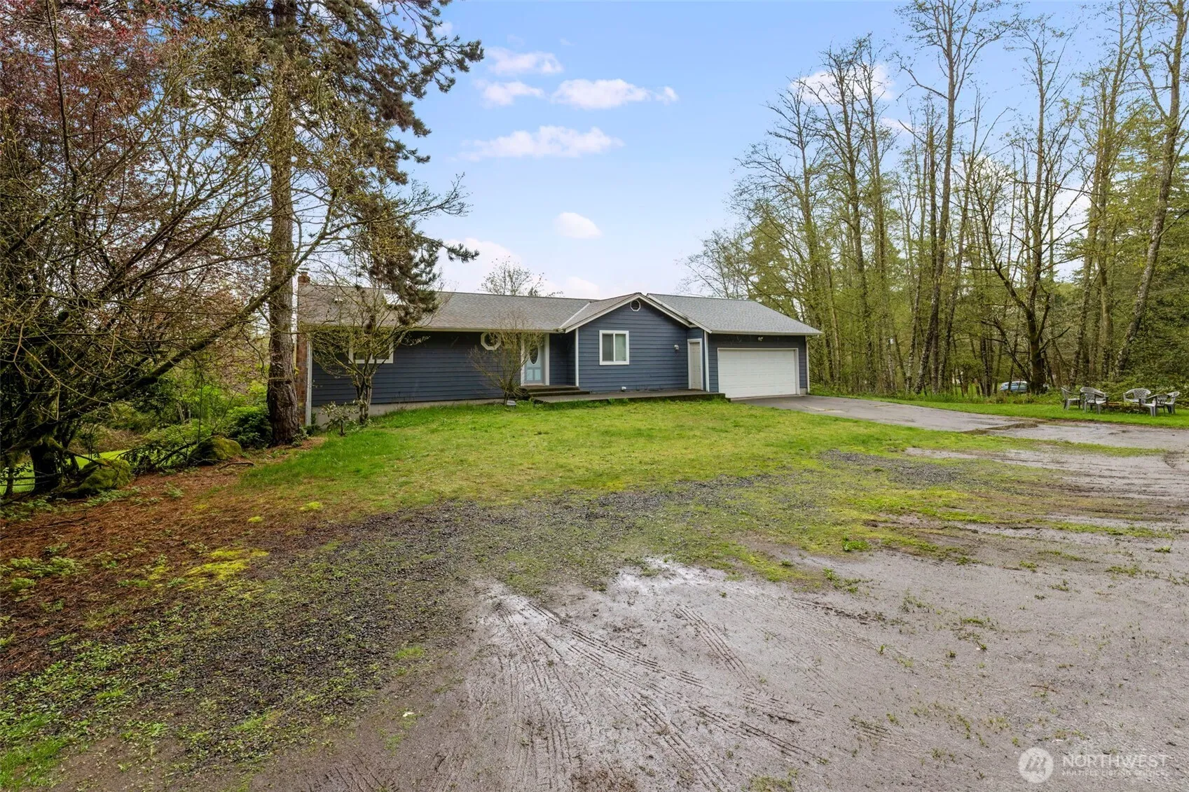 Property photo for 9365 Central Valley Road Ne, Bremerton photo 4