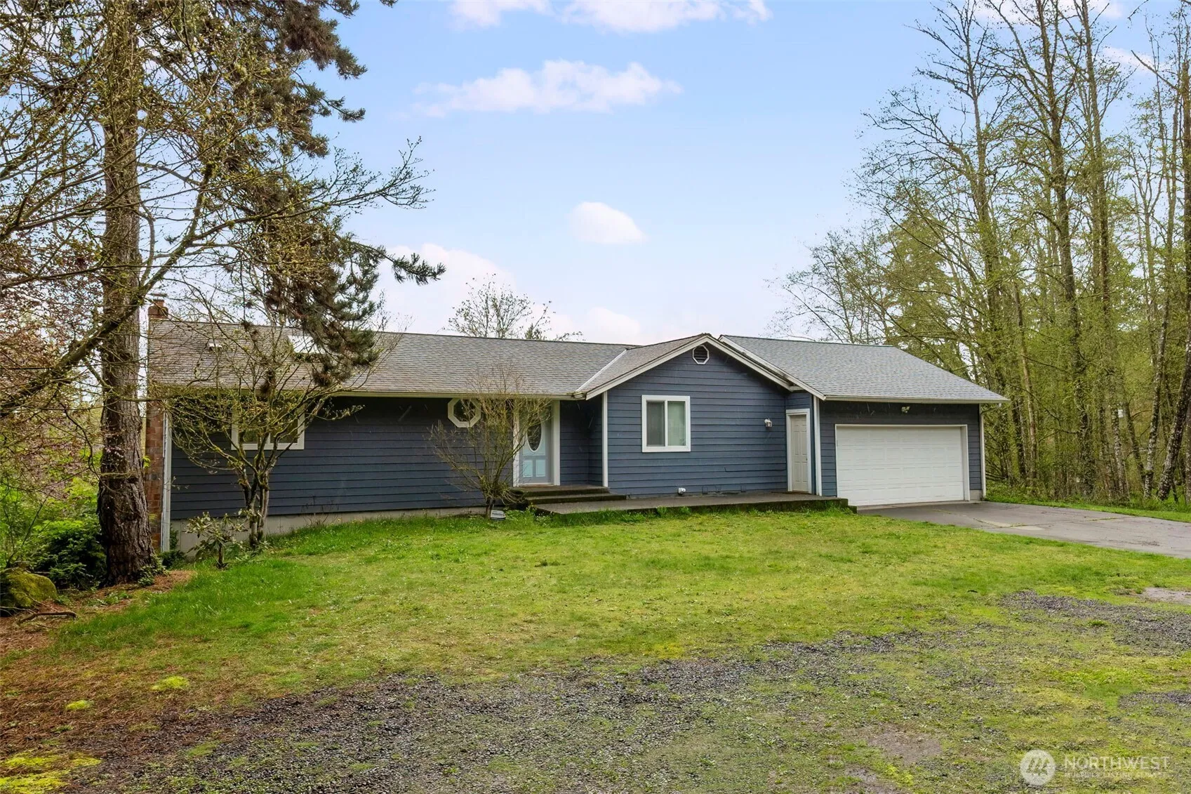 Property photo for 9365 Central Valley Road Ne, Bremerton photo 2