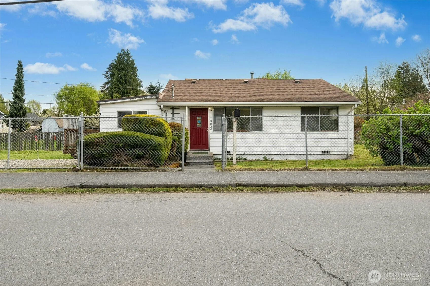 Property photo for 8820 5th Avenue S, Seattle photo 3