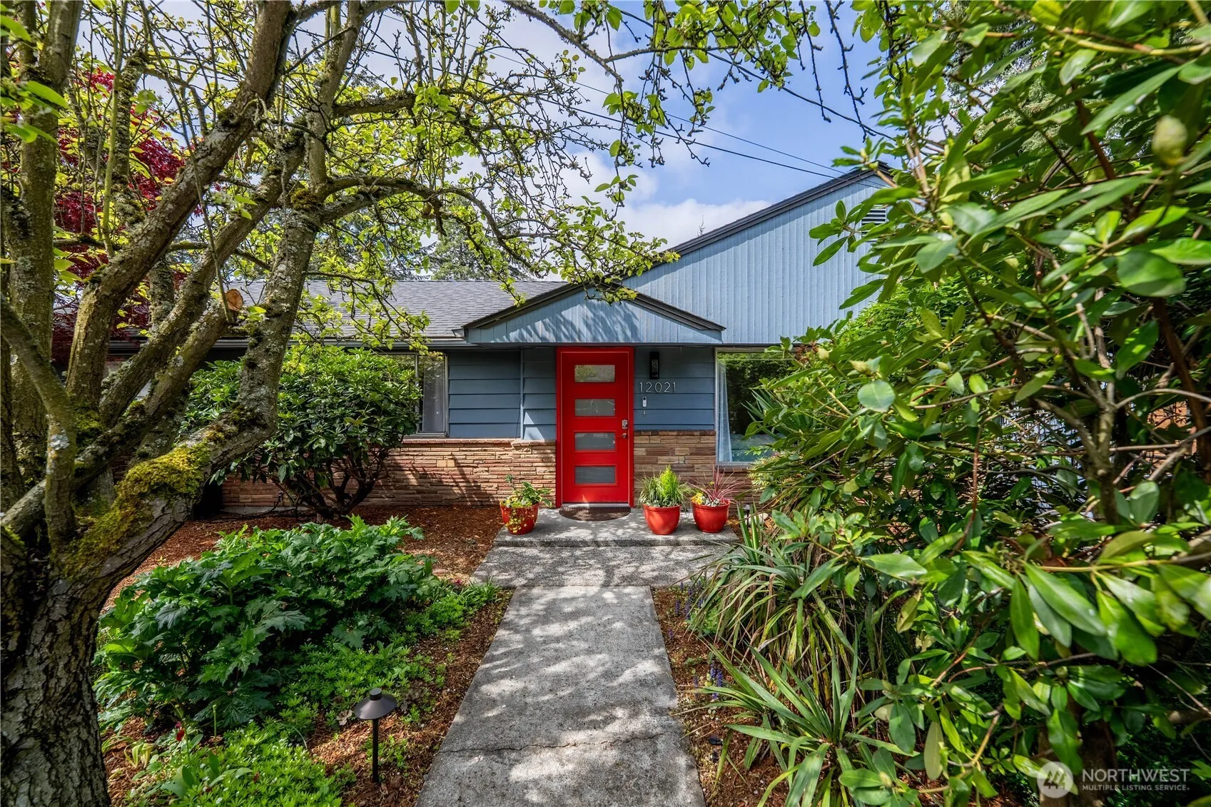 Property photo for 12021 5th Avenue Ne, Seattle photo 2