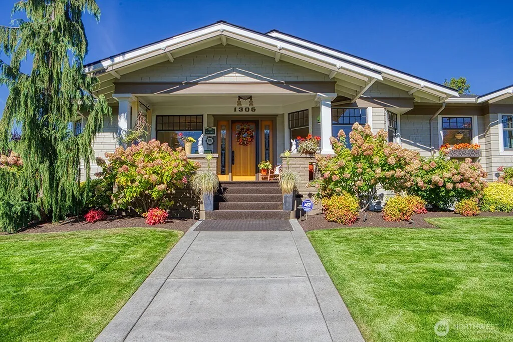 Property photo for 1305 10th Street, Everett photo 2