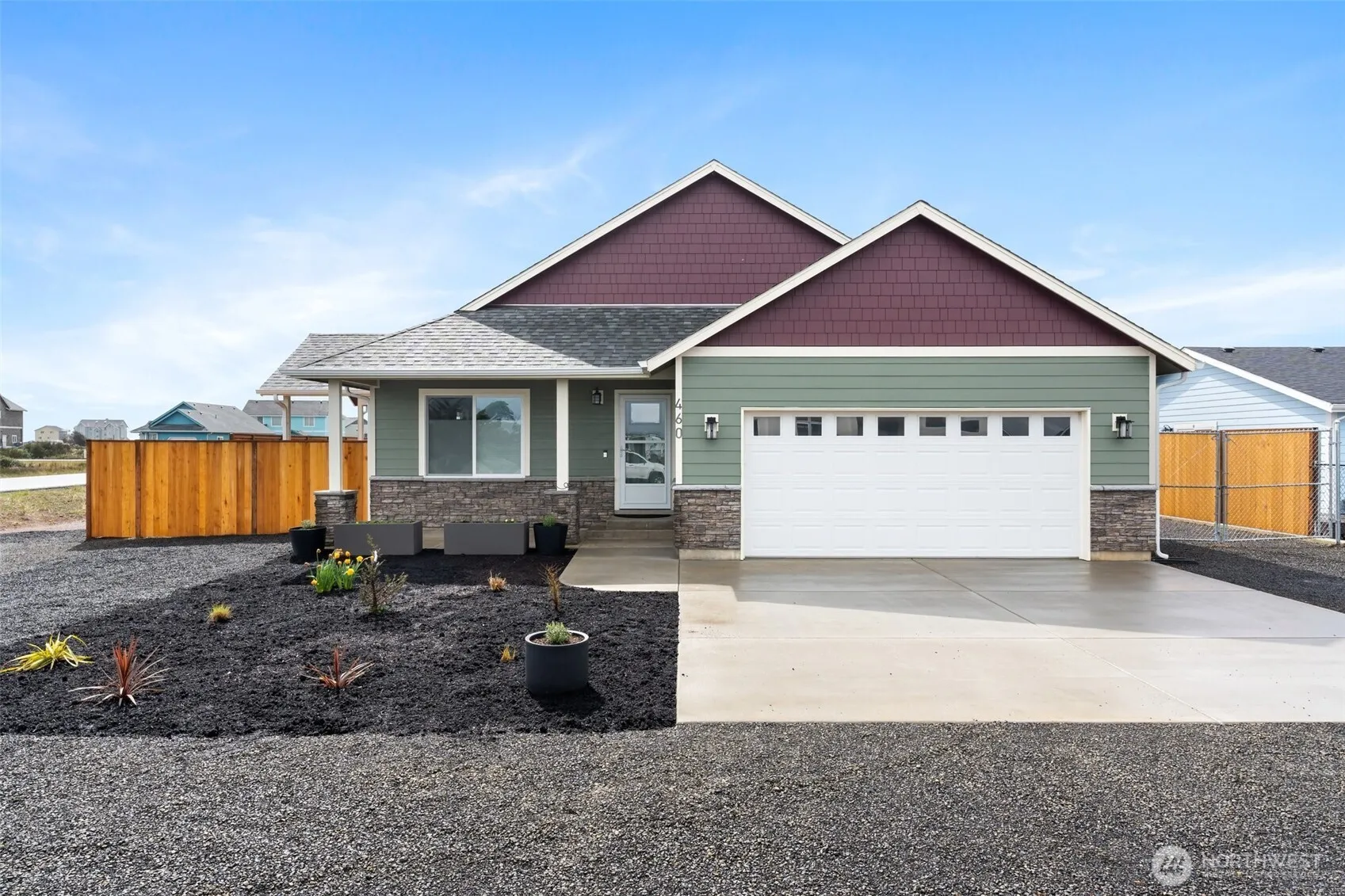 Property photo for 460 N Portal Loop Sw, Ocean Shores photo 2