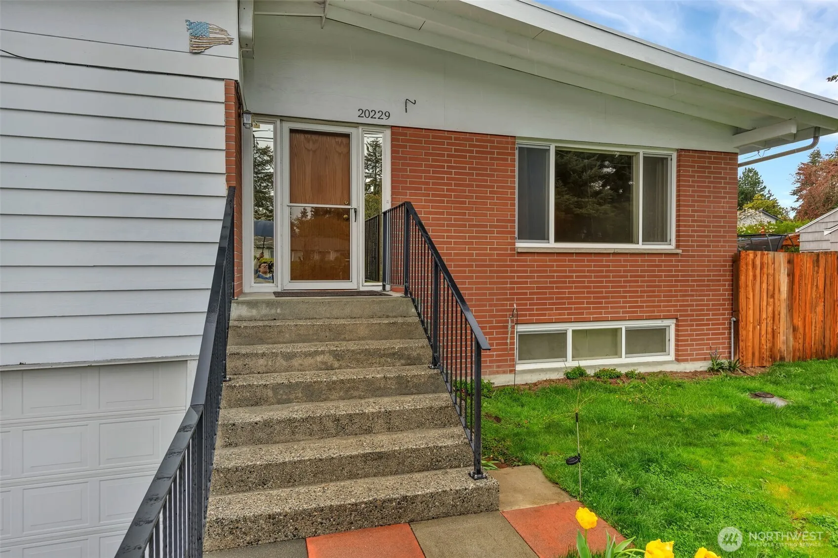 Property photo for 20229 Des Moines Memorial Drive S, Seattle photo 3